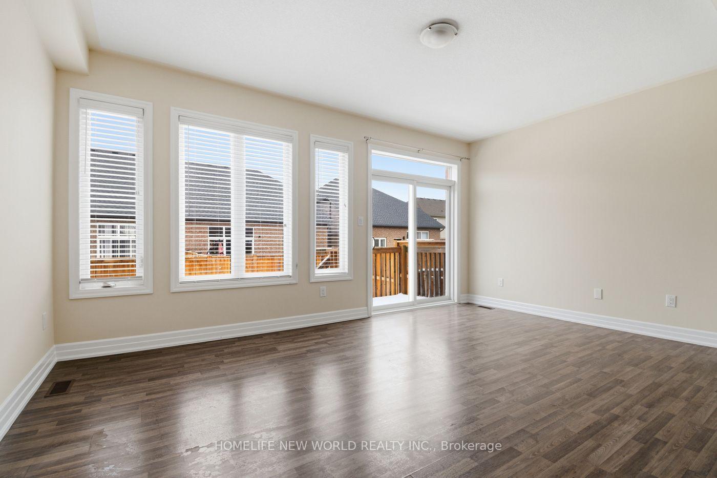 Photo 14 of 9546 Tallgrass Avenue, Niagara Falls, Lyons Creek — HOMEH