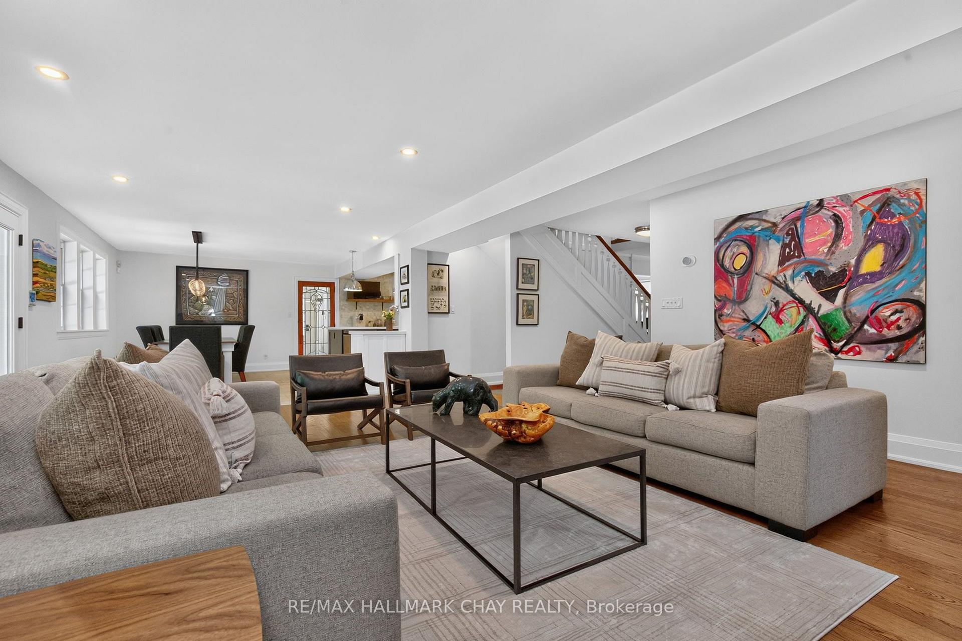 Photo 11 of 18 Pine Lane, Oro-Medonte, Horseshoe Valley — HOMEH
