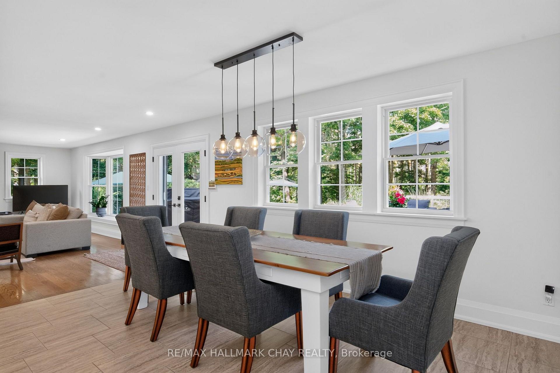 Photo 13 of 18 Pine Lane, Oro-Medonte, Horseshoe Valley — HOMEH