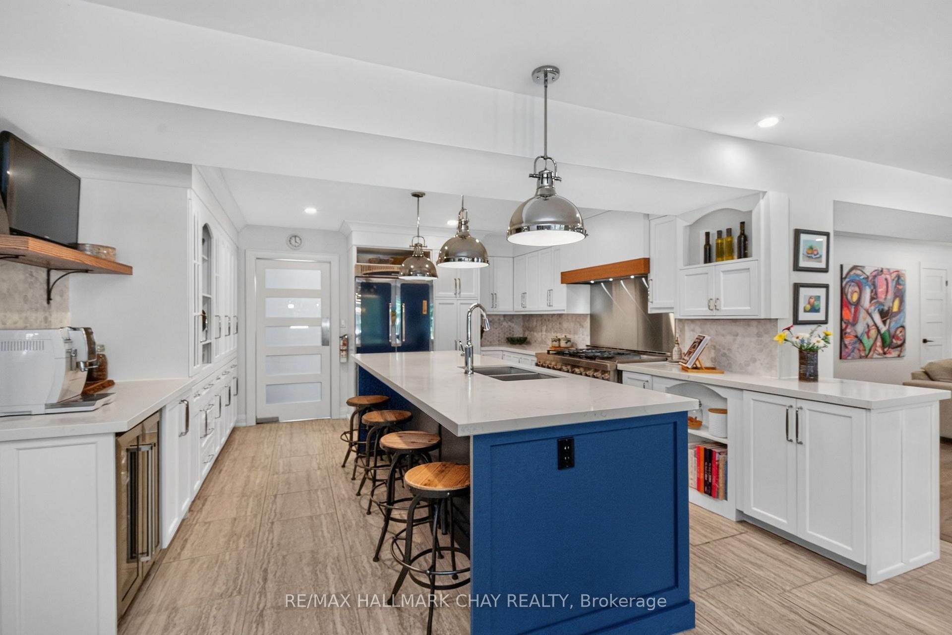 Photo 15 of 18 Pine Lane, Oro-Medonte, Horseshoe Valley — HOMEH