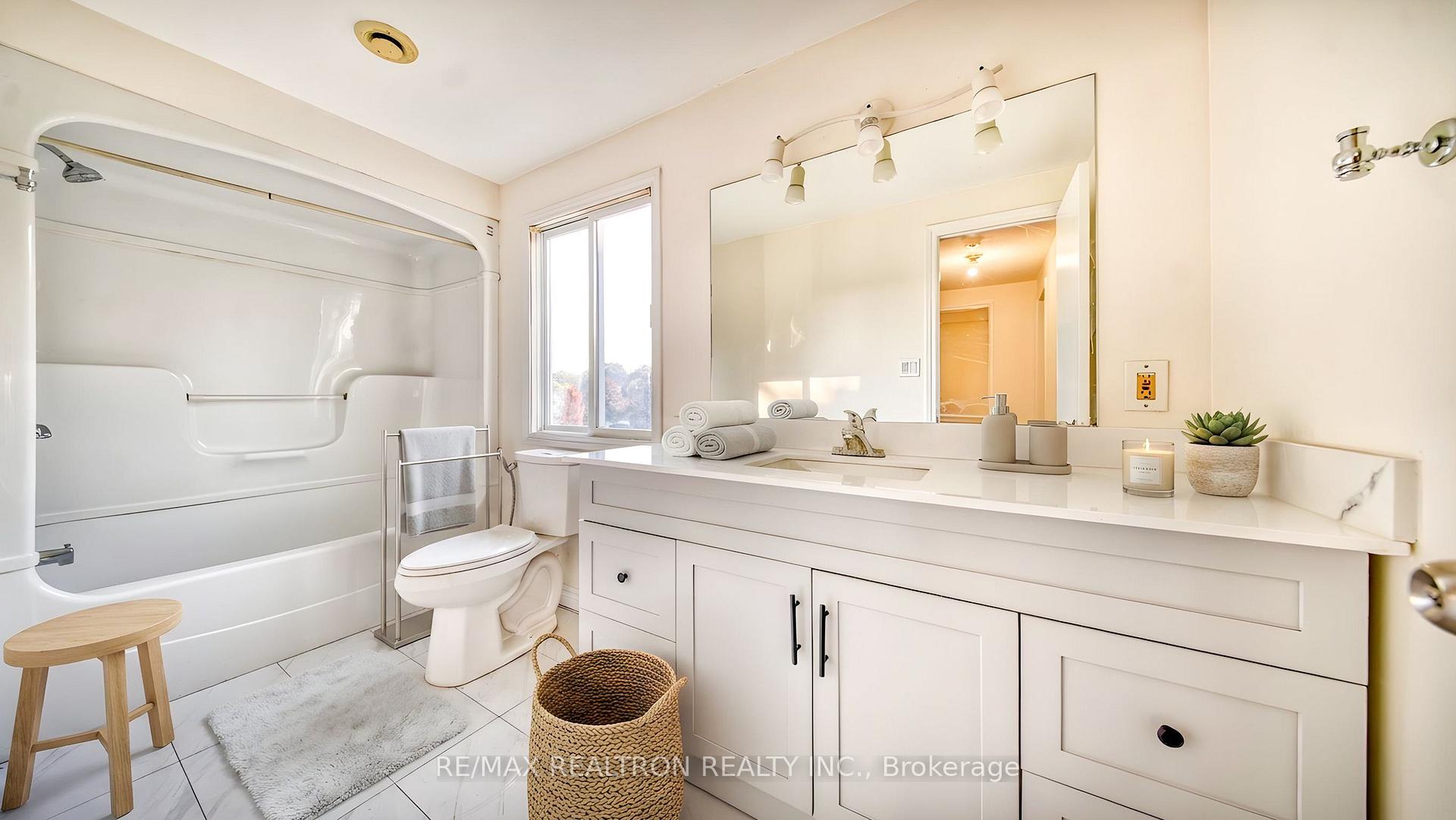 Photo 25 of 15 Glendan Court, Cambridge, Greenway-Chaplin — HOMEH