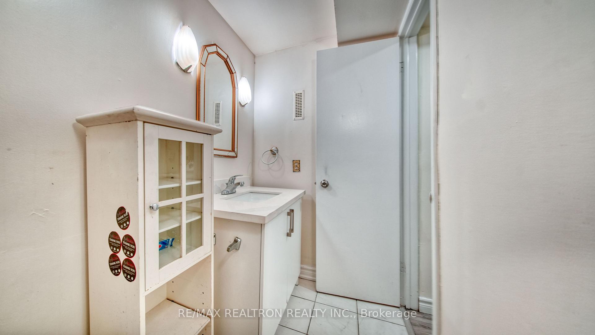Photo 37 of 15 Glendan Court, Cambridge, Greenway-Chaplin — HOMEH