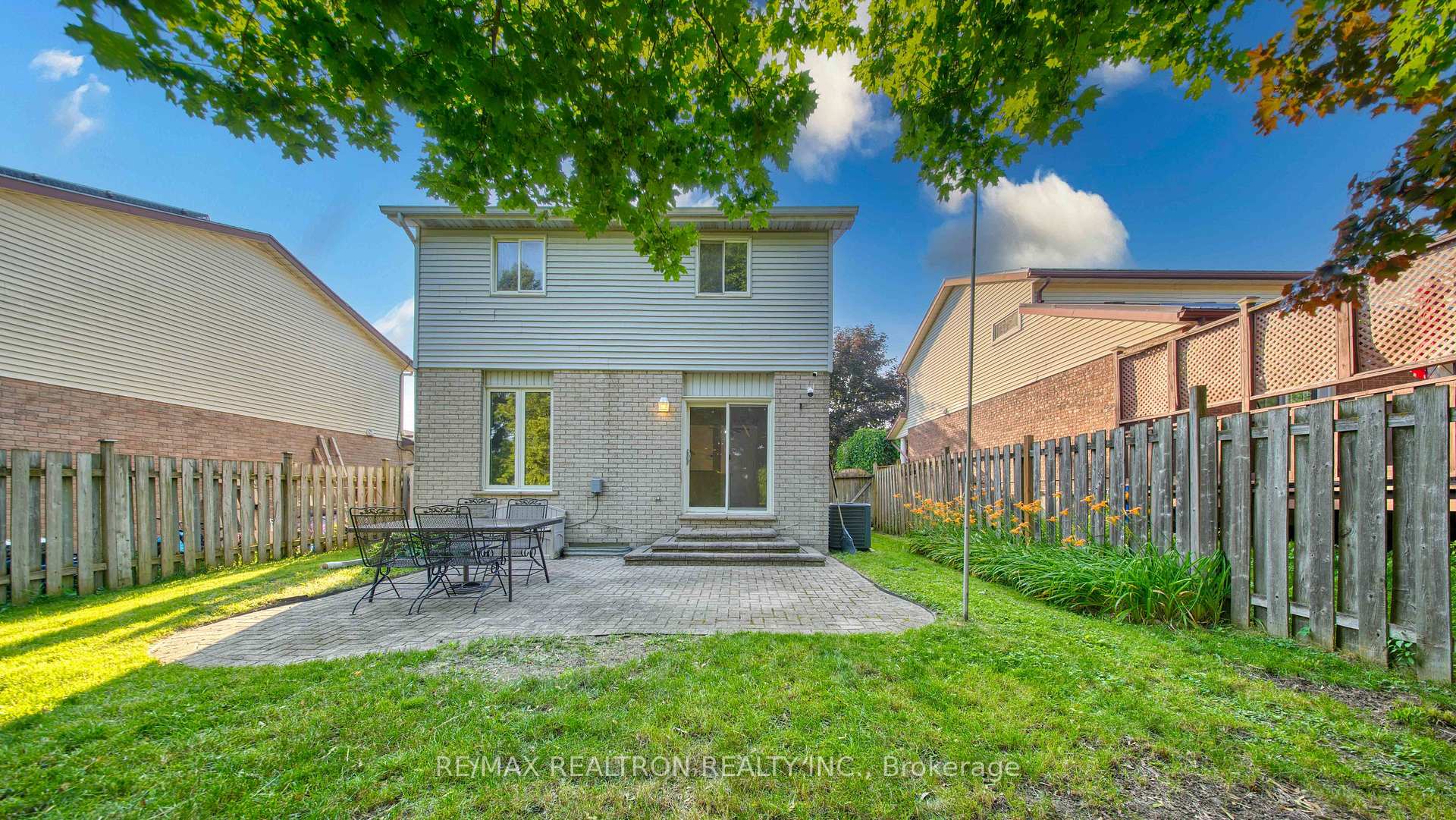 Photo 39 of 15 Glendan Court, Cambridge, Greenway-Chaplin — HOMEH