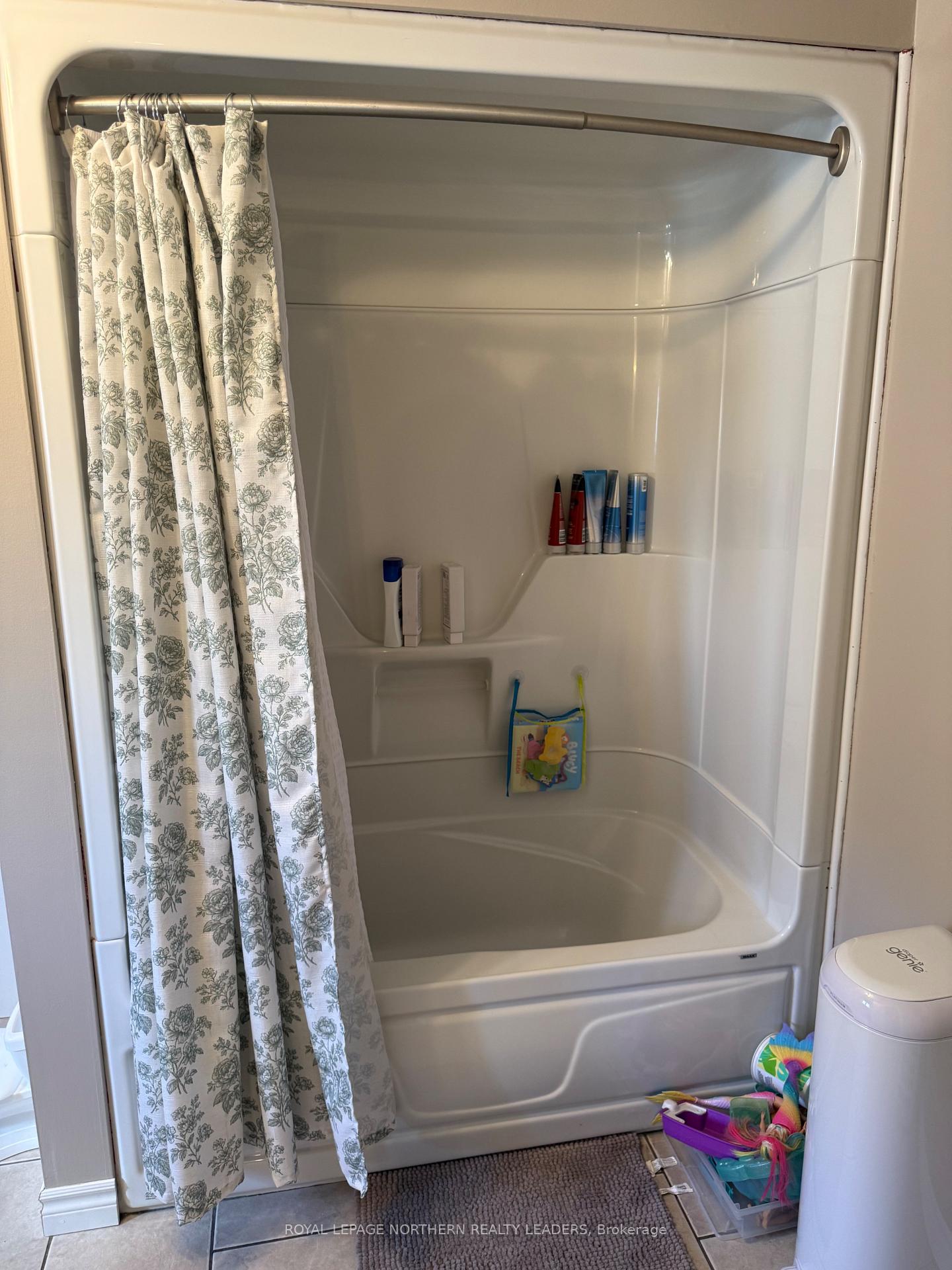 Photo 21 of 671 Park Avenue, Timmins, MTJ - Main Area — HOMEH