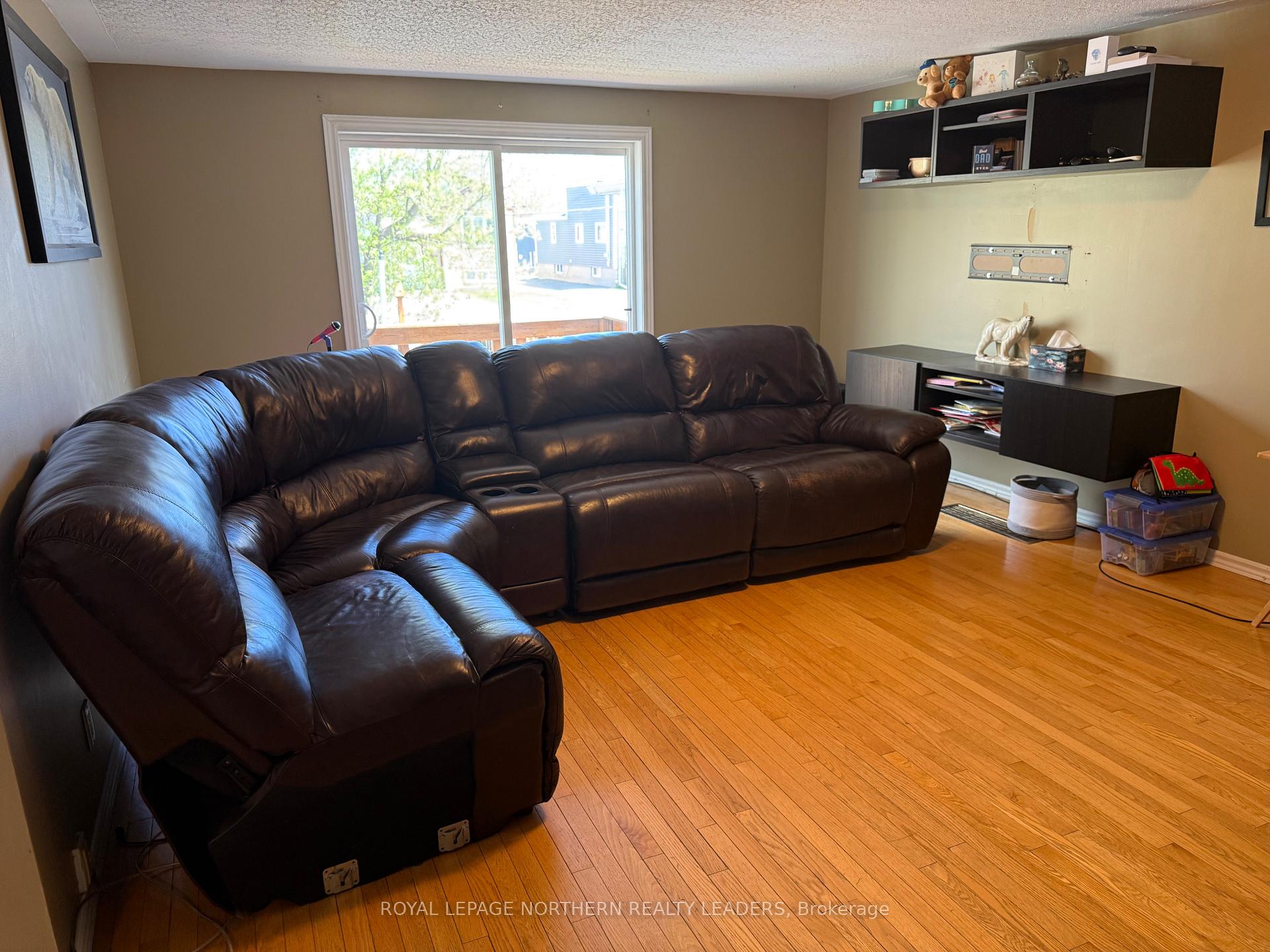 Photo 12 of 671 Park Avenue, Timmins, MTJ - Main Area — HOMEH