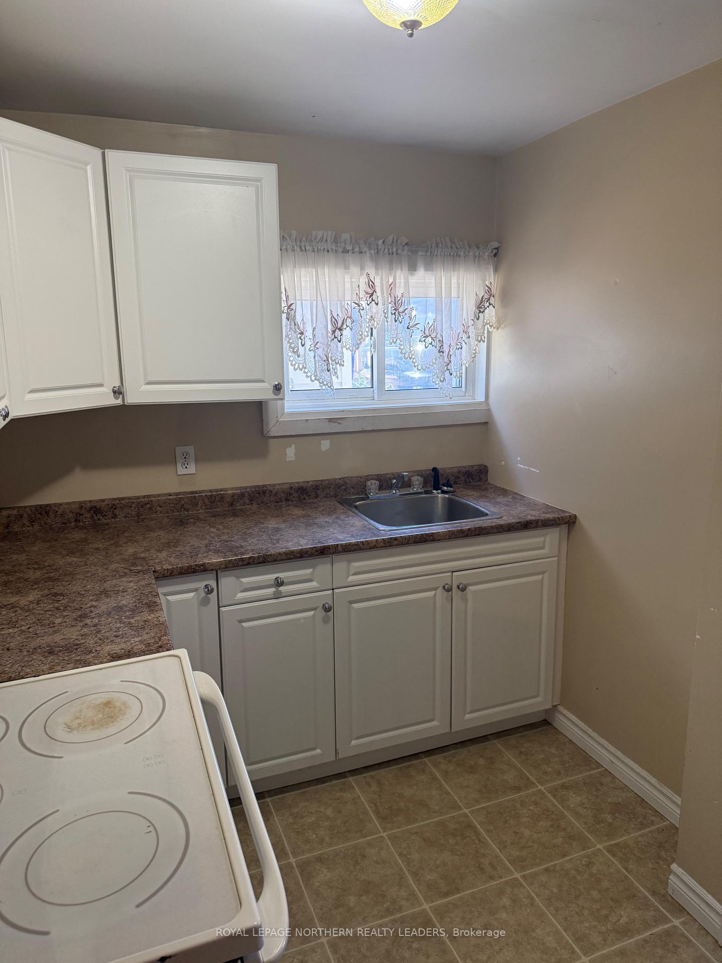Photo 34 of 671 Park Avenue, Timmins, MTJ - Main Area — HOMEH