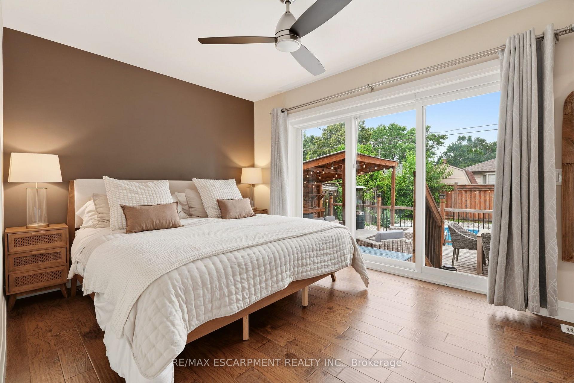 Photo 22 of 715 Drury Lane, Burlington, Brant — HOMEH
