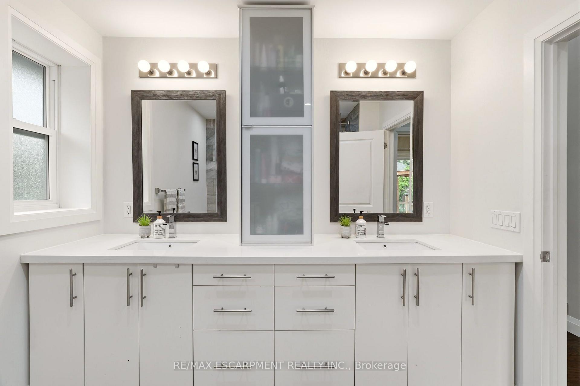 Photo 26 of 715 Drury Lane, Burlington, Brant — HOMEH