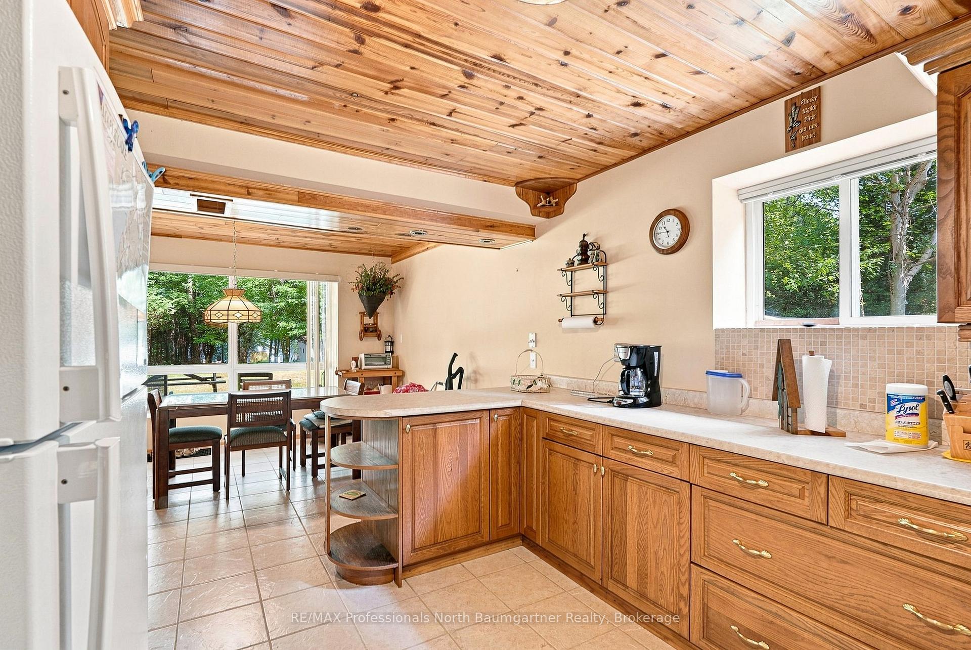 Photo 12 of 1125 Providence Drive, Algonquin Highlands, Stanhope — HOMEH