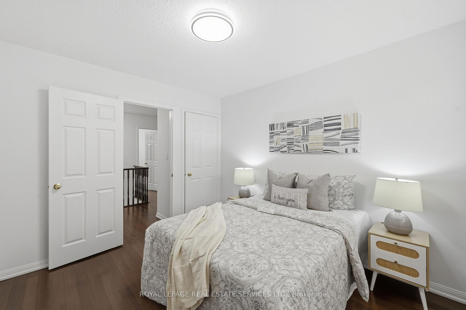 Photo 27 of 2382 Falkland Crescent, Oakville, West Oak Trails — HOMEH