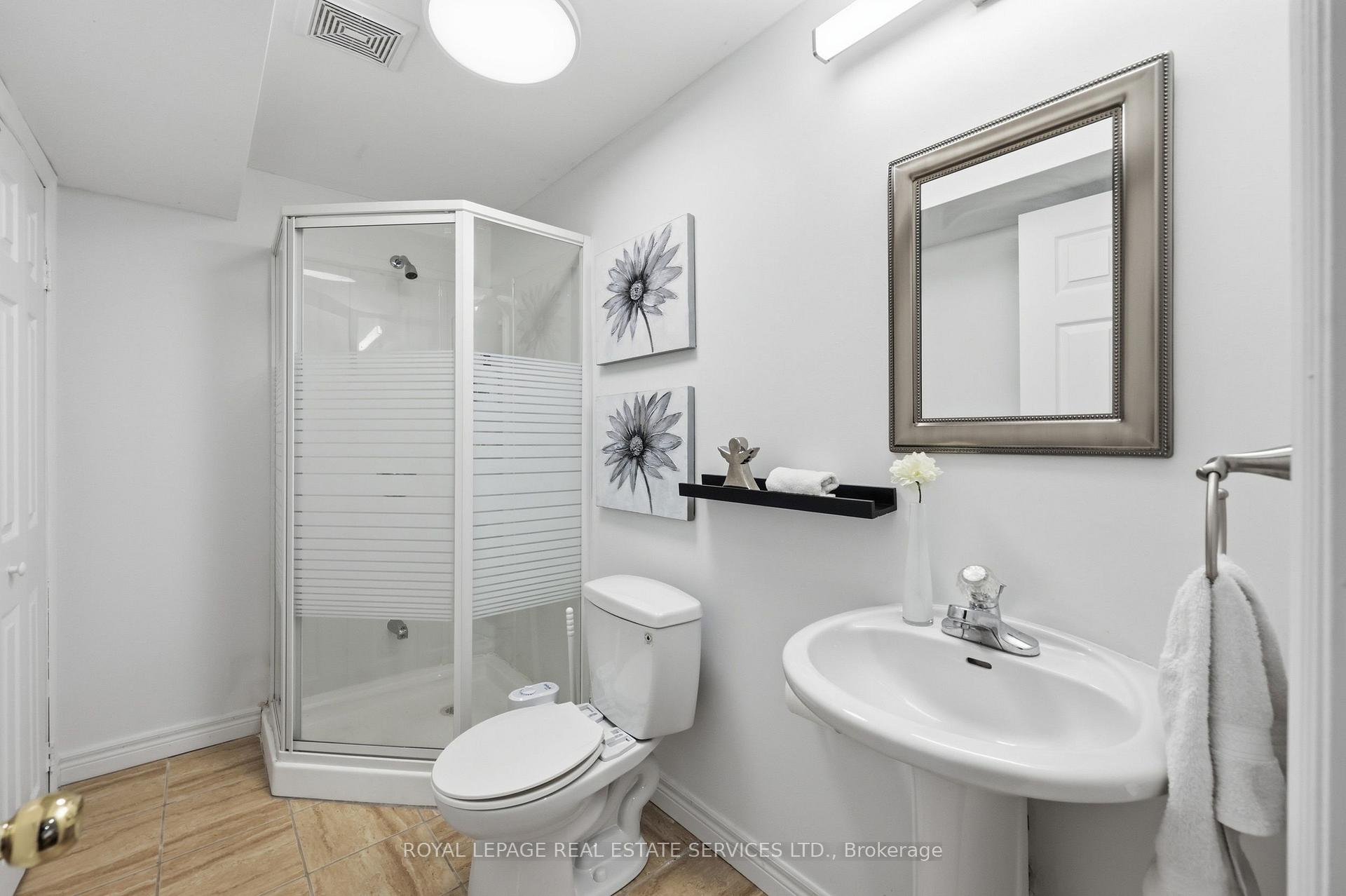 Photo 37 of 2382 Falkland Crescent, Oakville, West Oak Trails — HOMEH