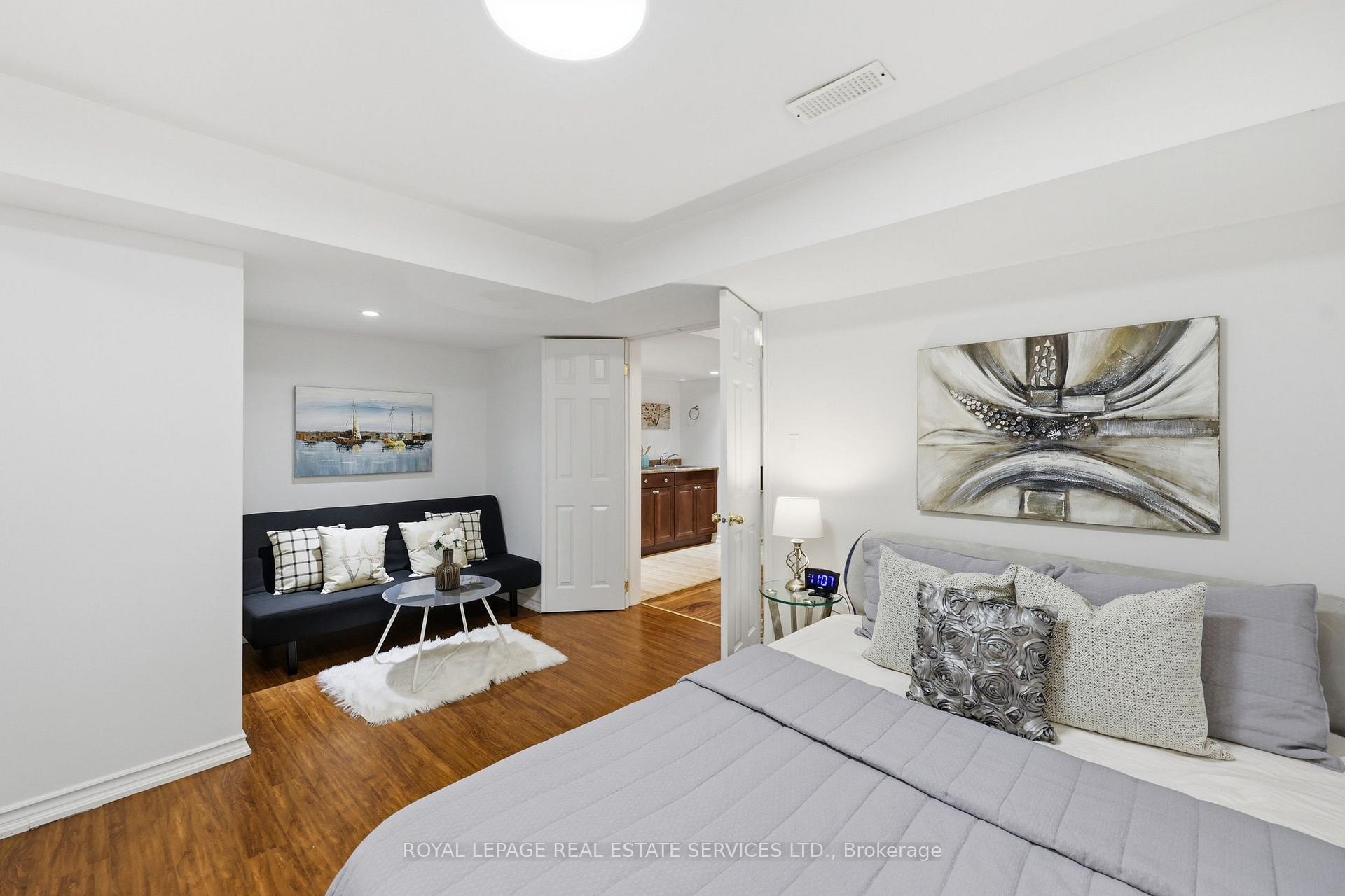 Photo 41 of 2382 Falkland Crescent, Oakville, West Oak Trails — HOMEH