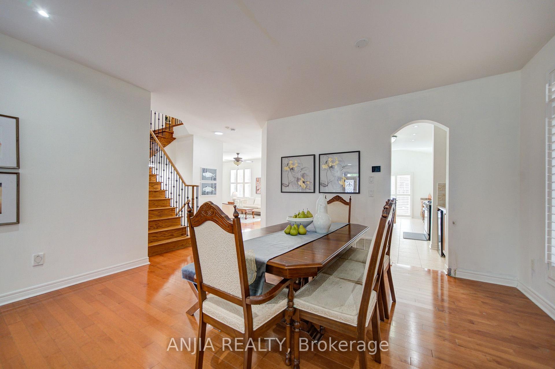 Photo 7 of 349 Williamson Road, Markham, Greensborough — HOMEH