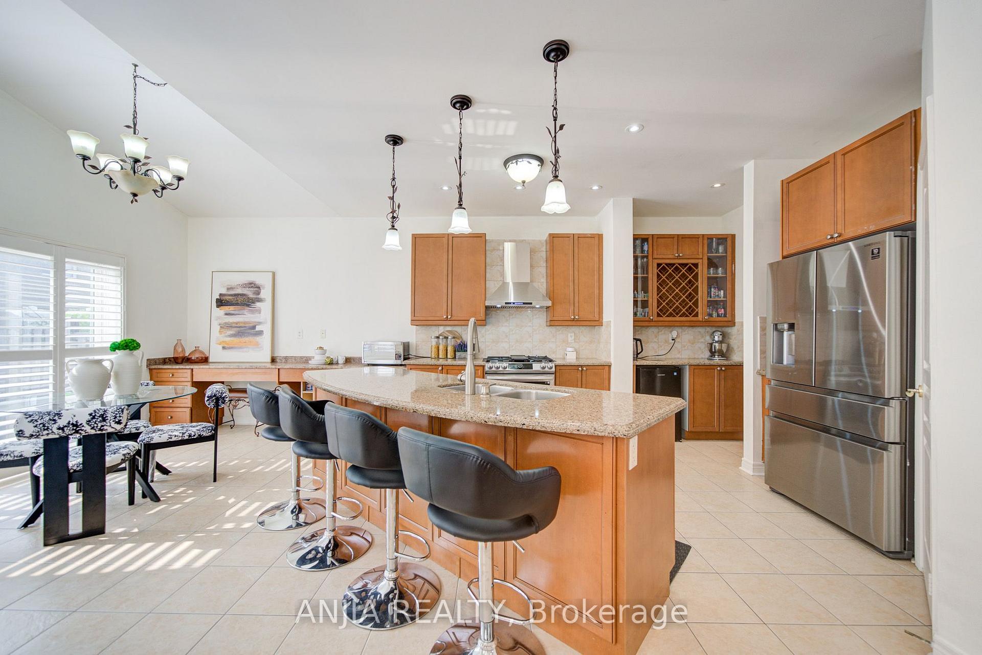 Photo 12 of 349 Williamson Road, Markham, Greensborough — HOMEH