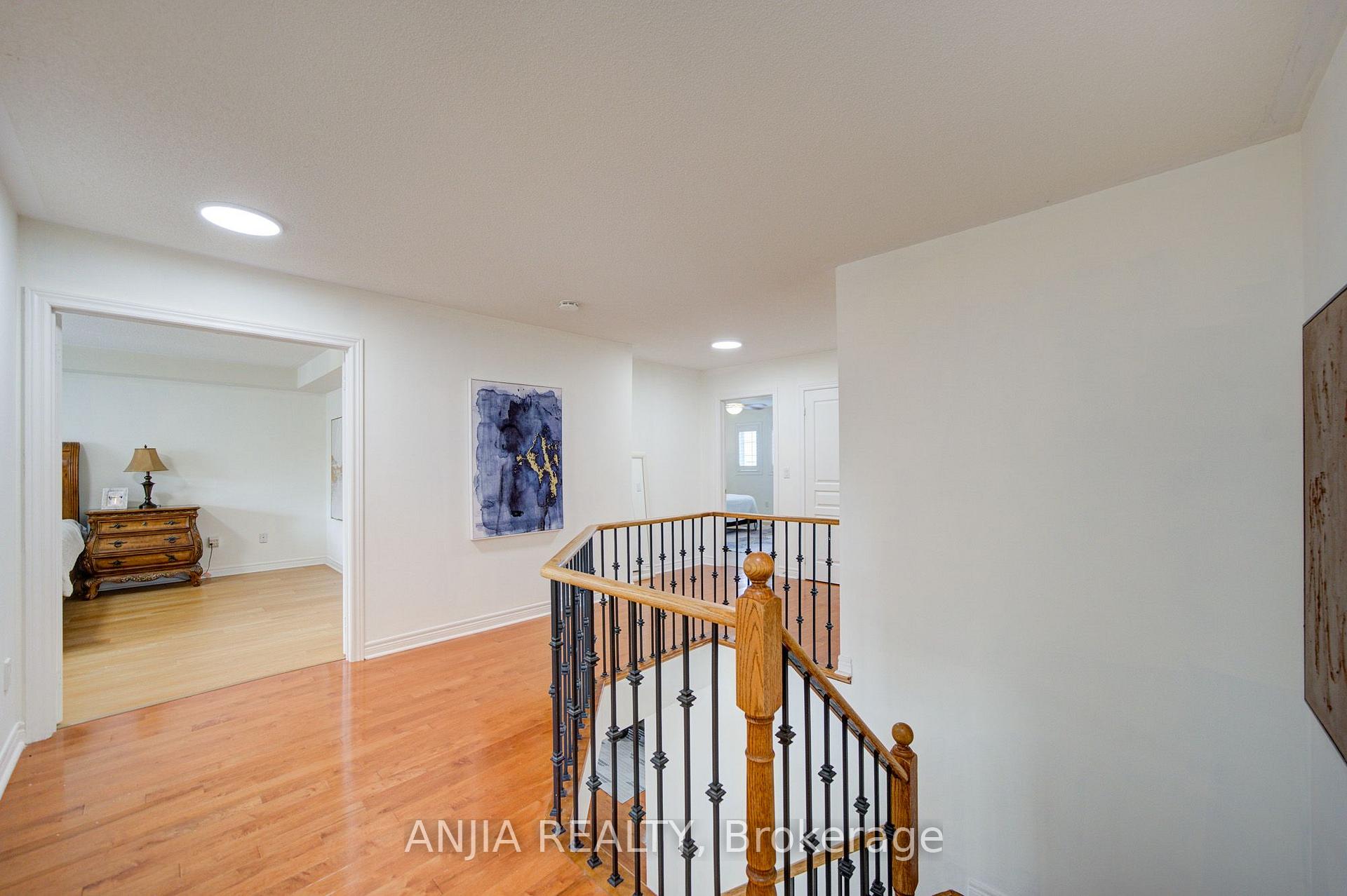 Photo 22 of 349 Williamson Road, Markham, Greensborough — HOMEH