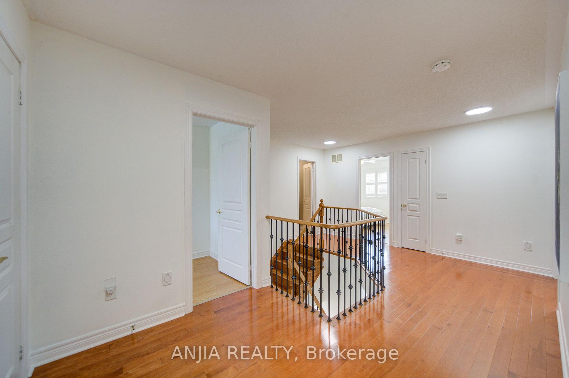 Photo 23 of 349 Williamson Road, Markham, Greensborough — HOMEH
