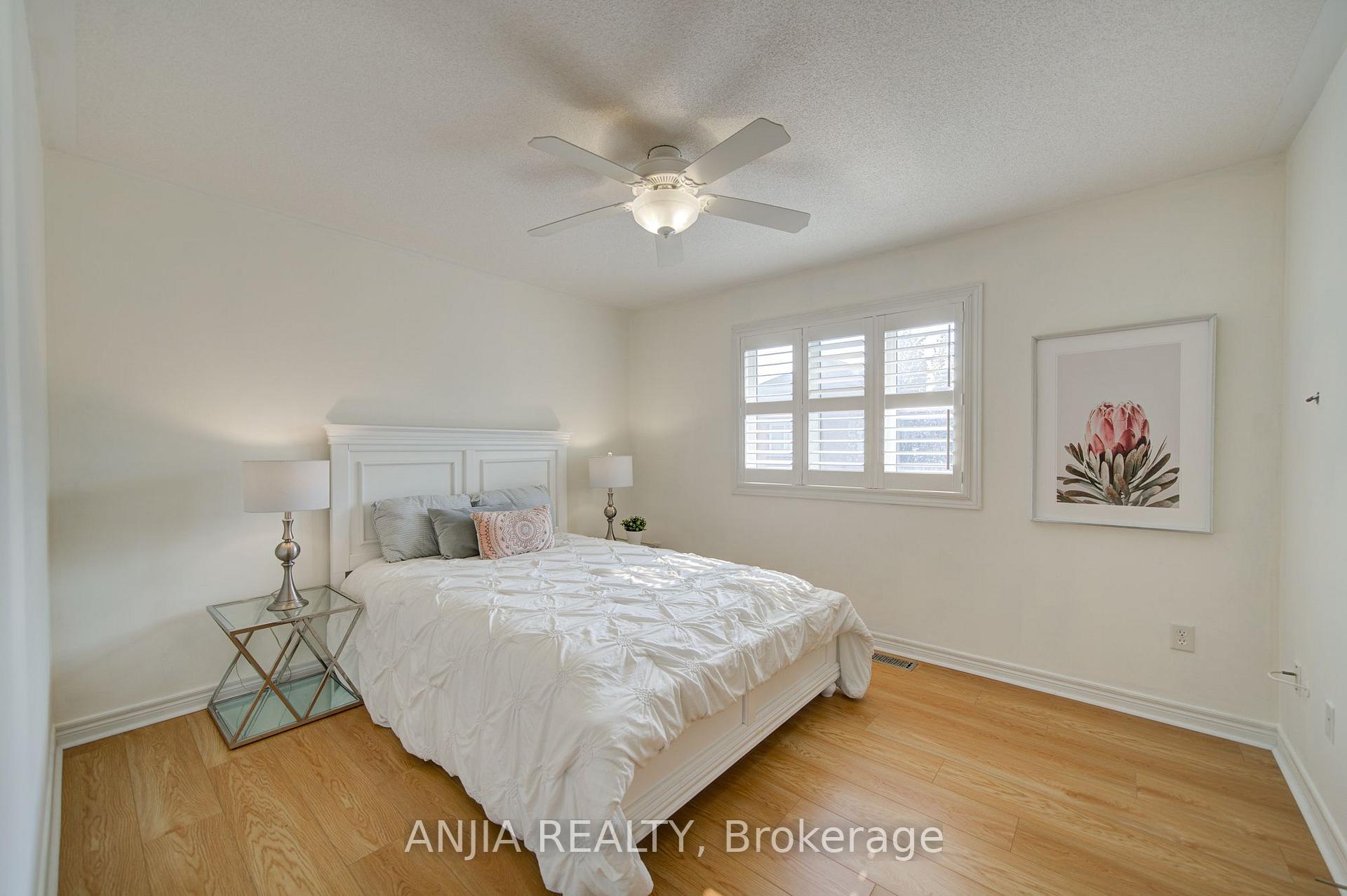 Photo 35 of 349 Williamson Road, Markham, Greensborough — HOMEH