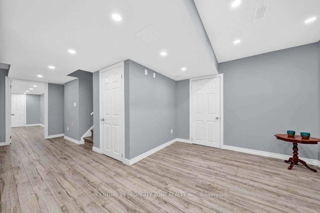 Photo 4 of Unit LOWER, 93 Bologna Road, Vaughan, Vellore Village — HOMEH