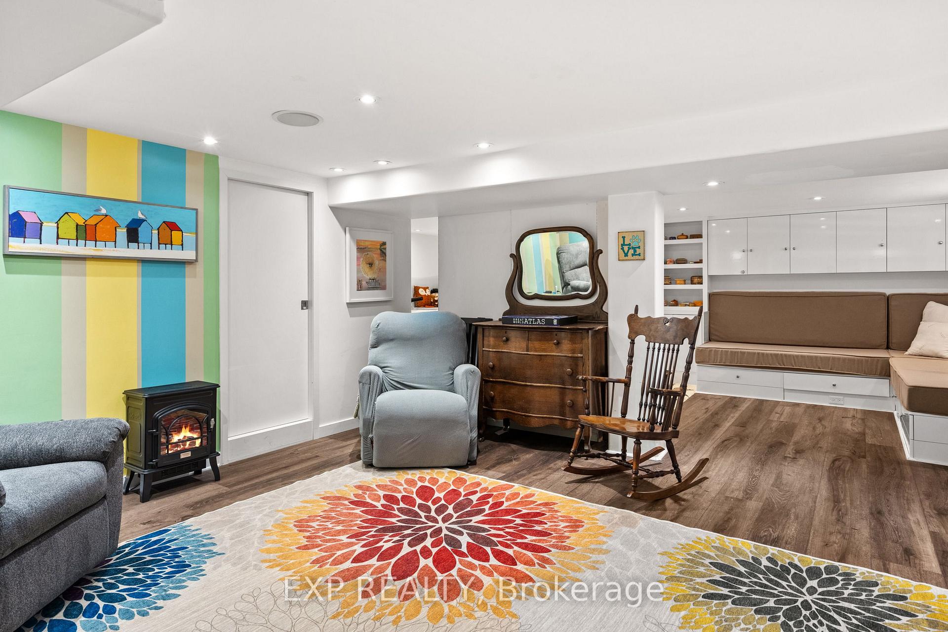 Photo 33 of 3 Norris Place, St. Catharines, Downtown — HOMEH