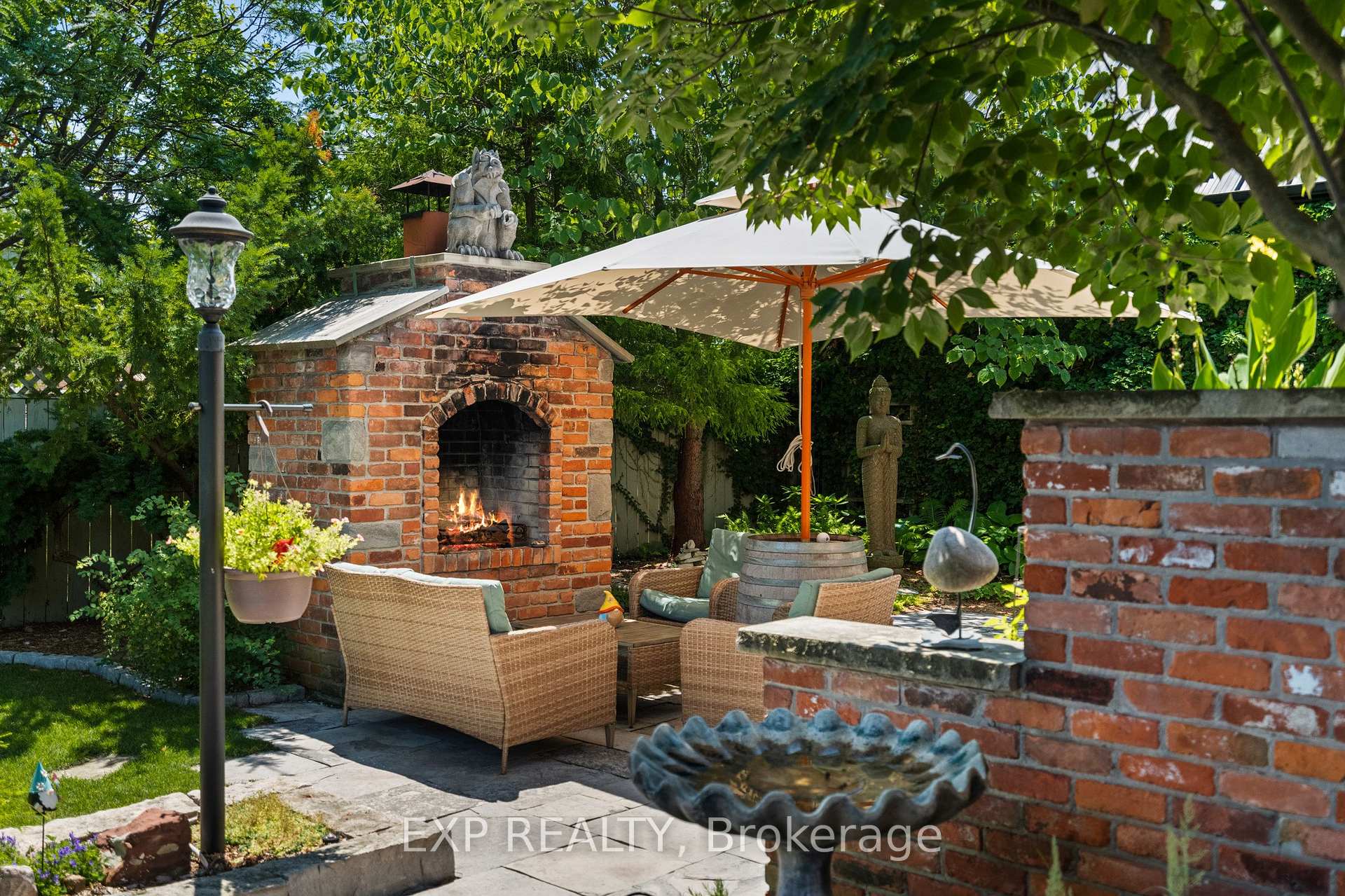 Photo 41 of 3 Norris Place, St. Catharines, Downtown — HOMEH