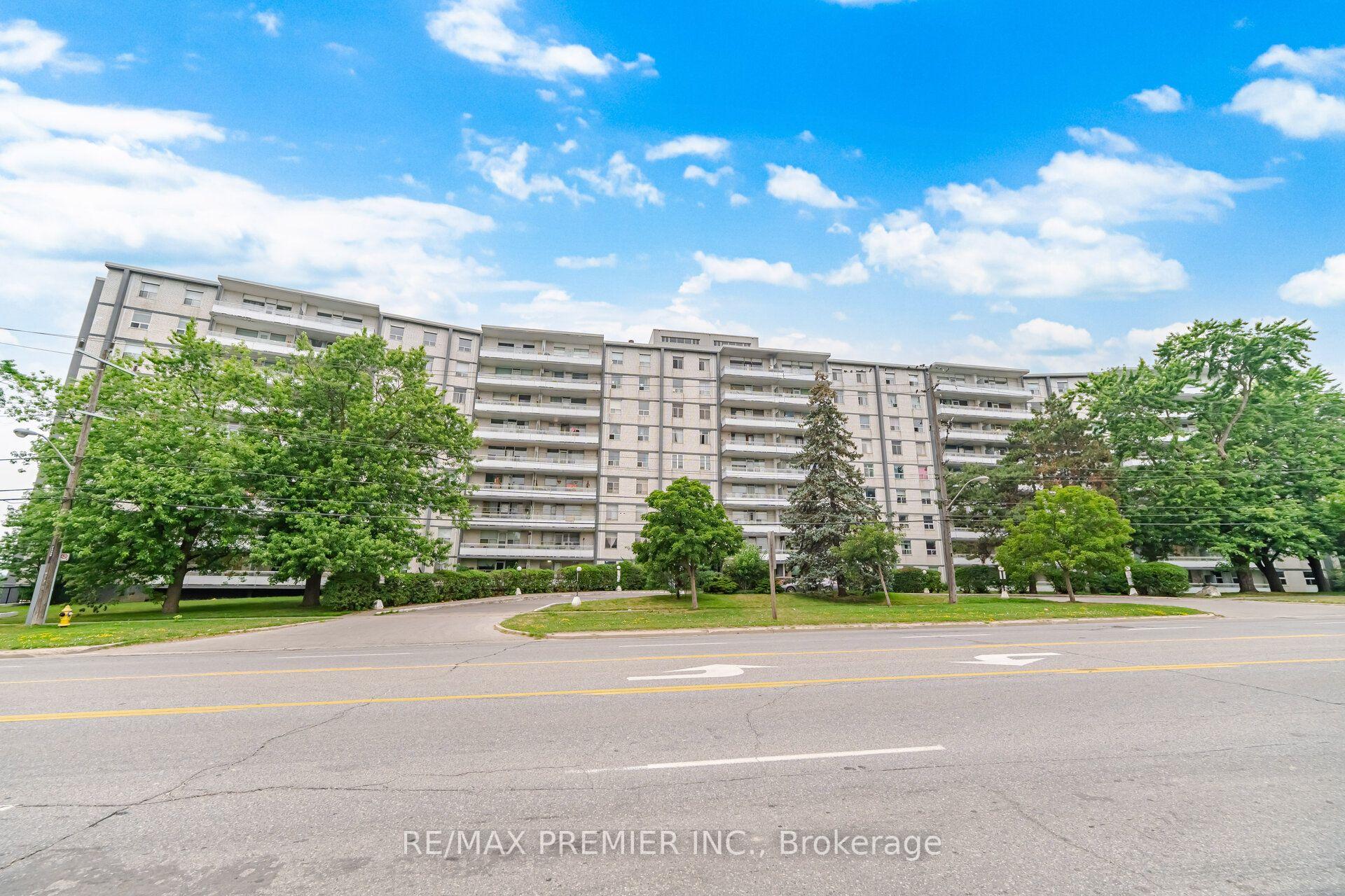 Front of Unit 107, 3460 Keele Street