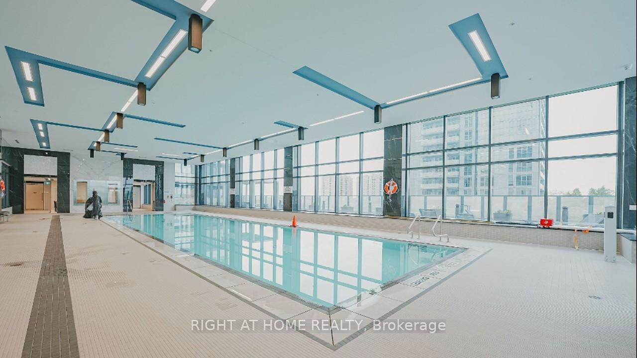 Photo 13 of Unit Ph12, 95 Oneida Crescent, Richmond Hill, Langstaff — HOMEH