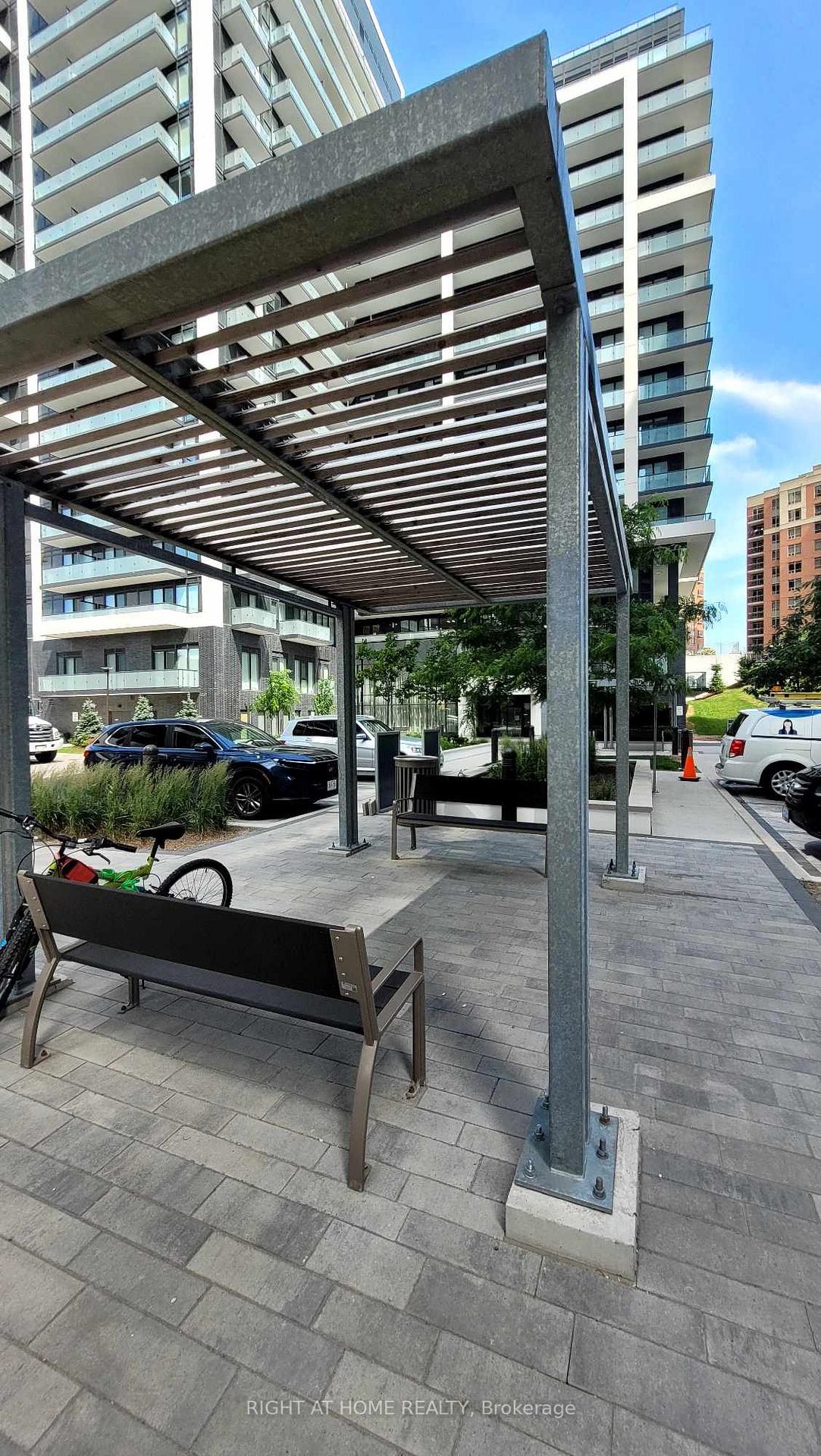 Photo 24 of Unit Ph12, 95 Oneida Crescent, Richmond Hill, Langstaff — HOMEH