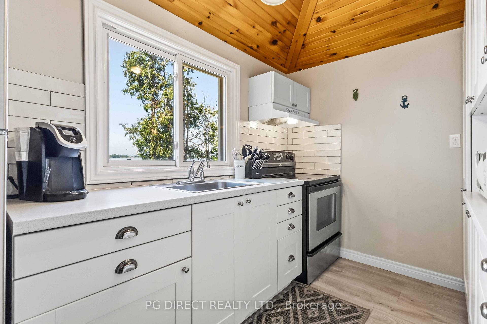 Photo 10 of 1048 Sylvan Glen Drive, Ramara, Brechin — HOMEH