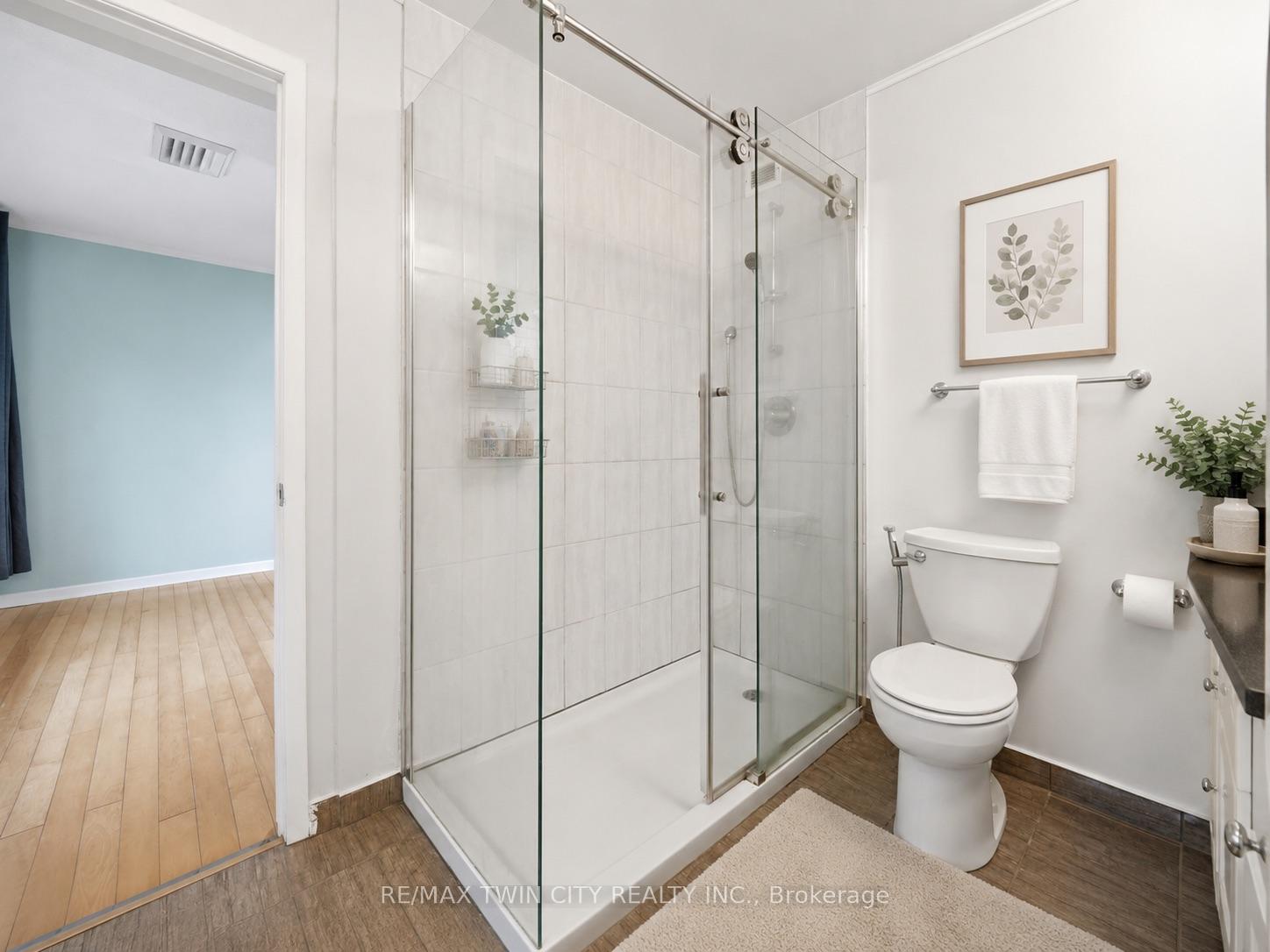 Photo 9 of Unit 110, 30 Green Valley Drive, Kitchener, Pioneer Park — HOMEH