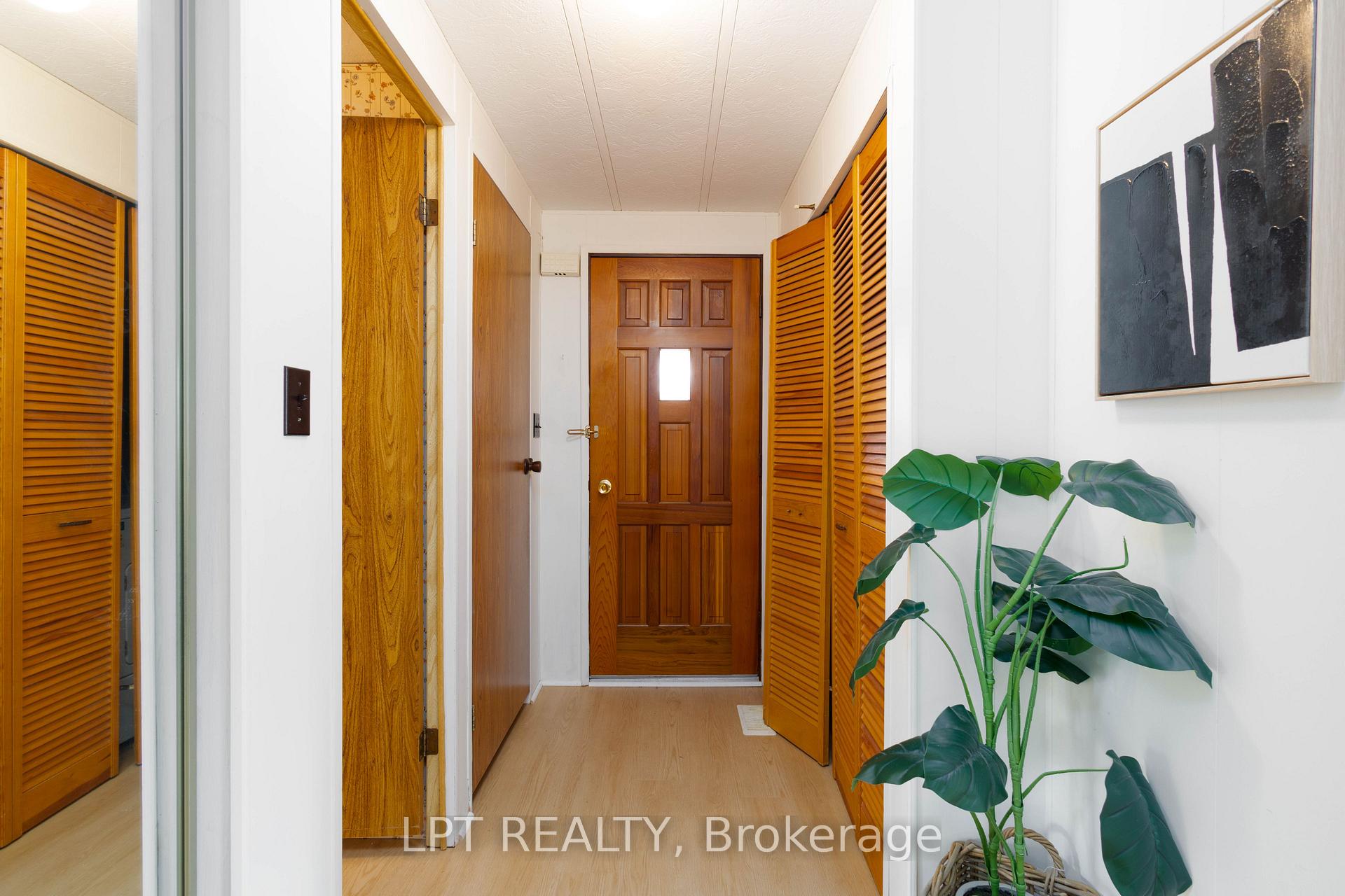 Photo 6 of 11 Geneva Court, Georgina, Sutton & Jackson's Point — HOMEH