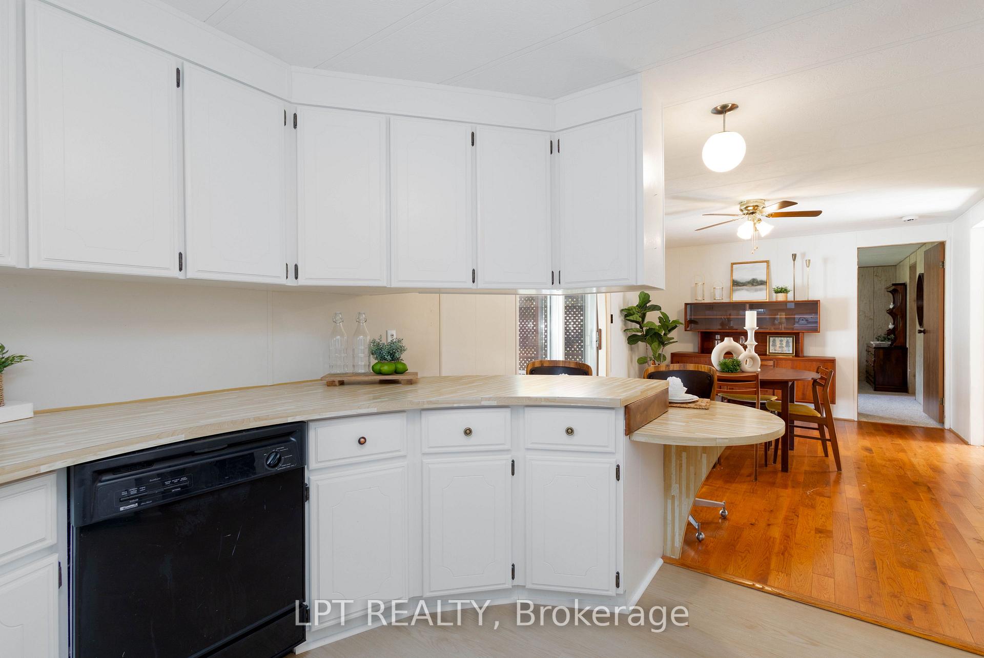Photo 11 of 11 Geneva Court, Georgina, Sutton & Jackson's Point — HOMEH