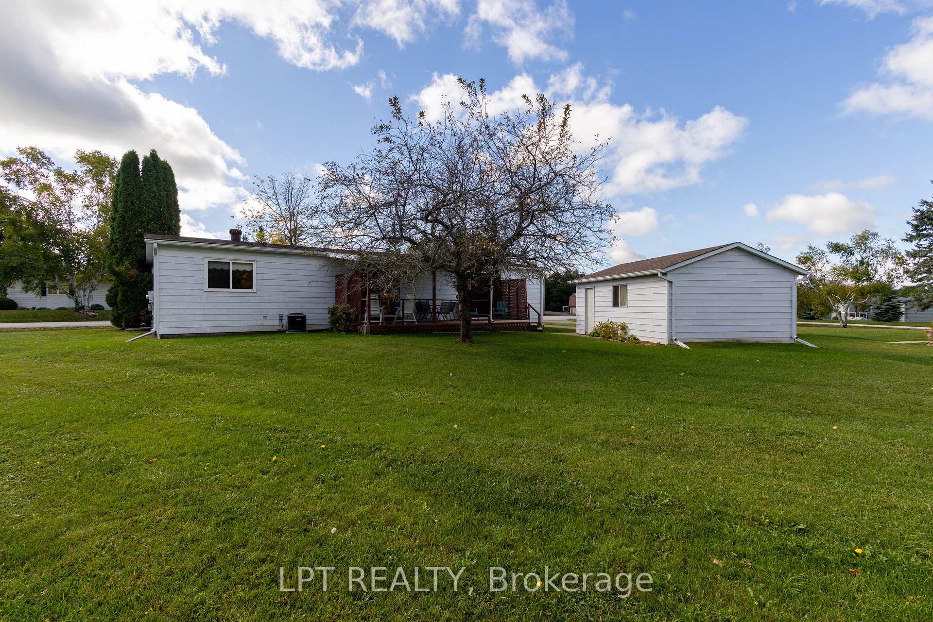 Photo 24 of 11 Geneva Court, Georgina, Sutton & Jackson's Point — HOMEH