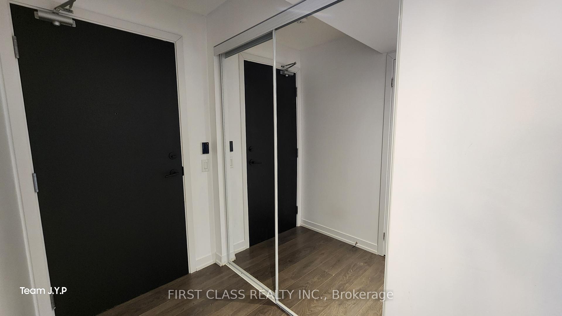 Photo 5 of Unit 1413, 125 Redpath Avenue, Toronto, Mount Pleasant West — HOMEH
