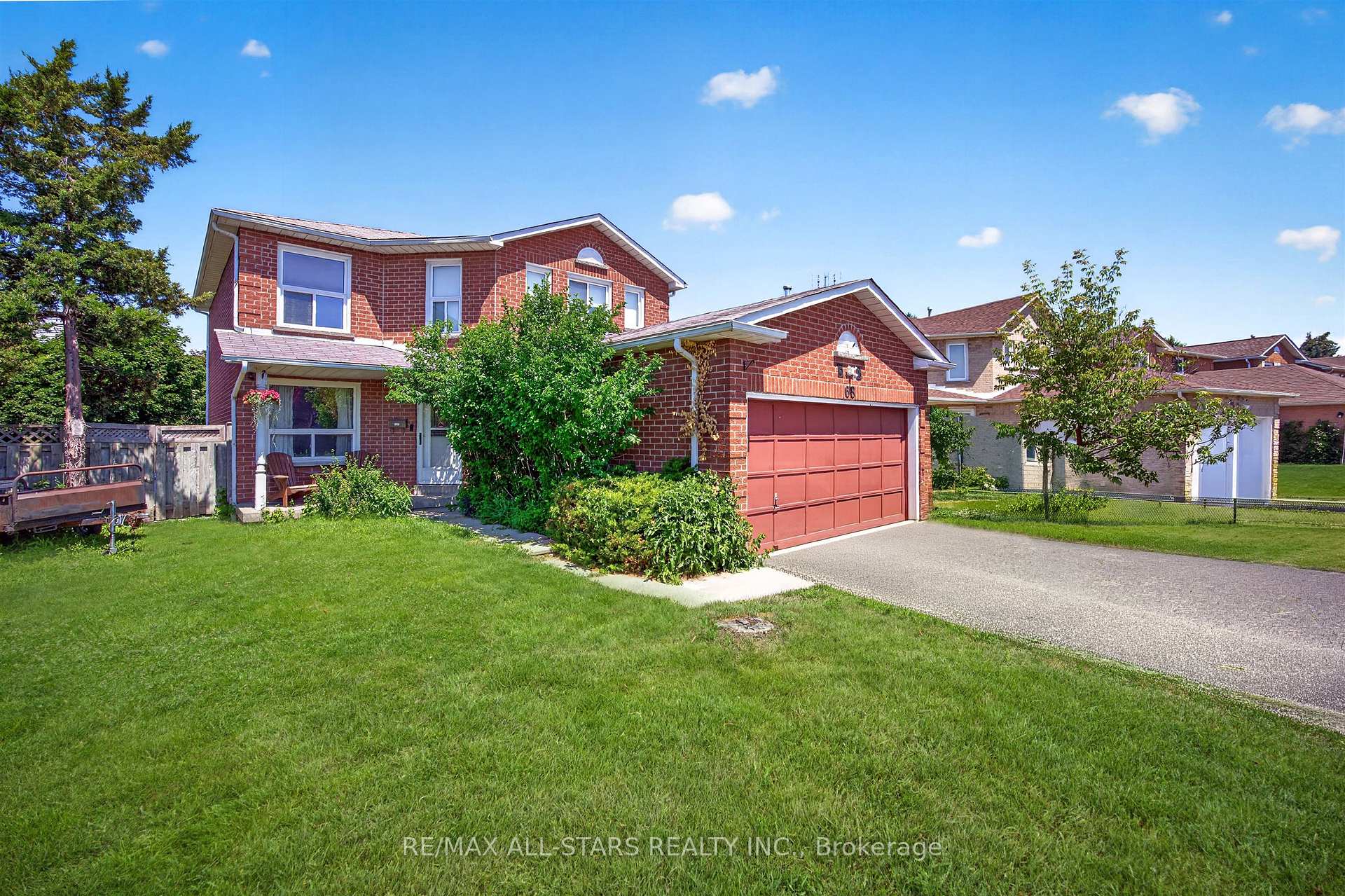 Photo 3 of 68 Patterson Crescent, Ajax, Central — HOMEH