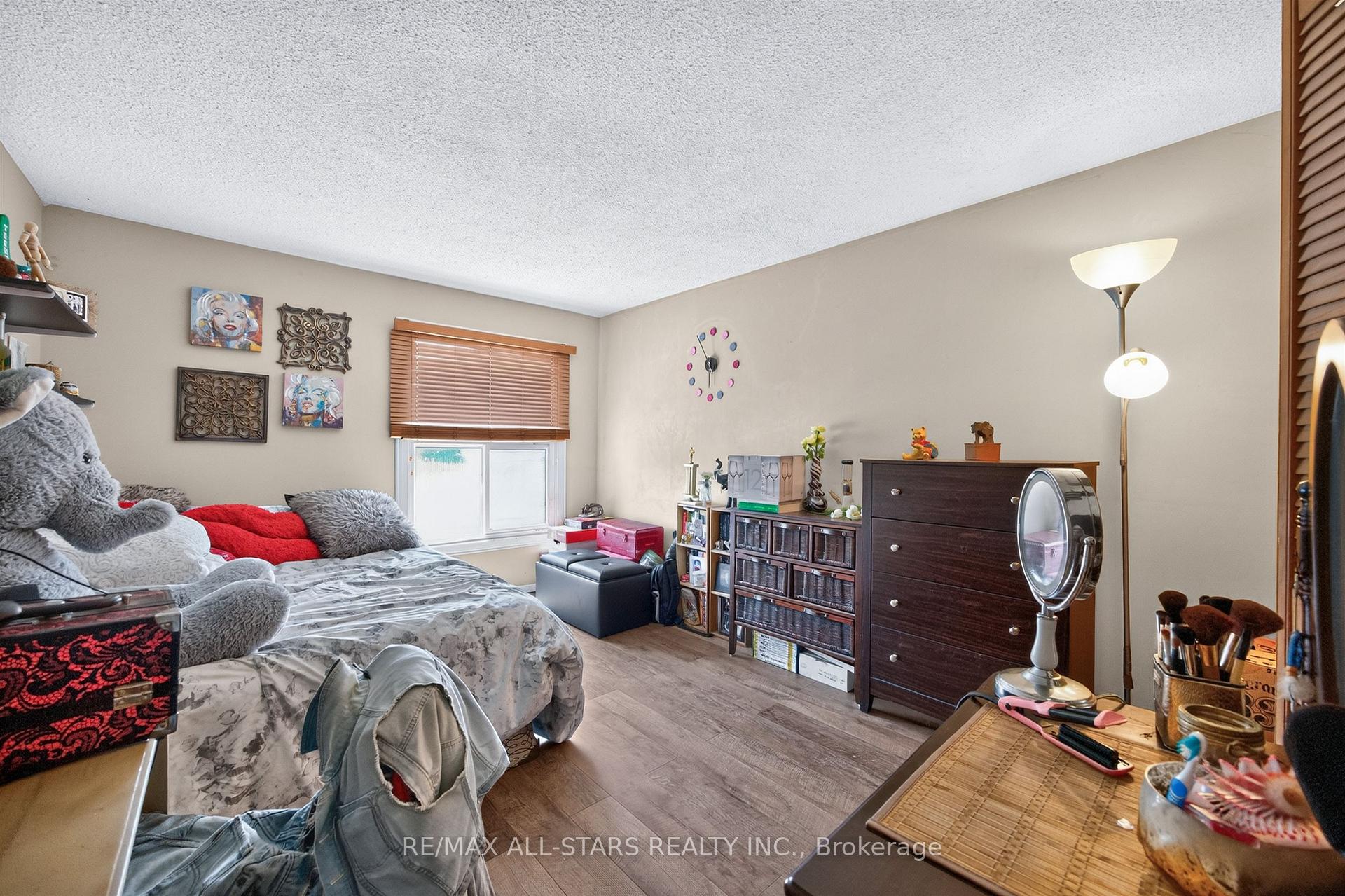 Photo 26 of 68 Patterson Crescent, Ajax, Central — HOMEH