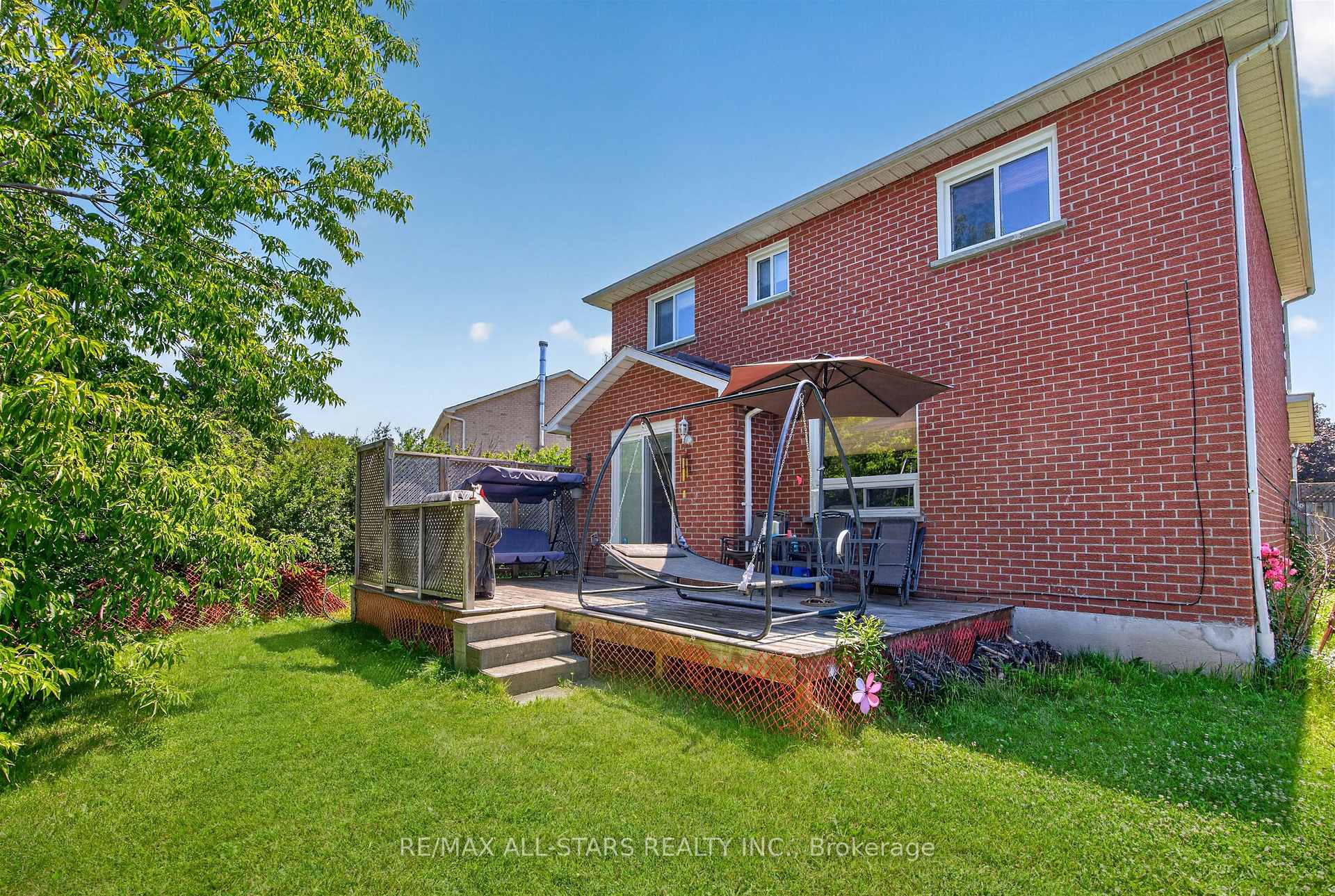 Photo 33 of 68 Patterson Crescent, Ajax, Central — HOMEH