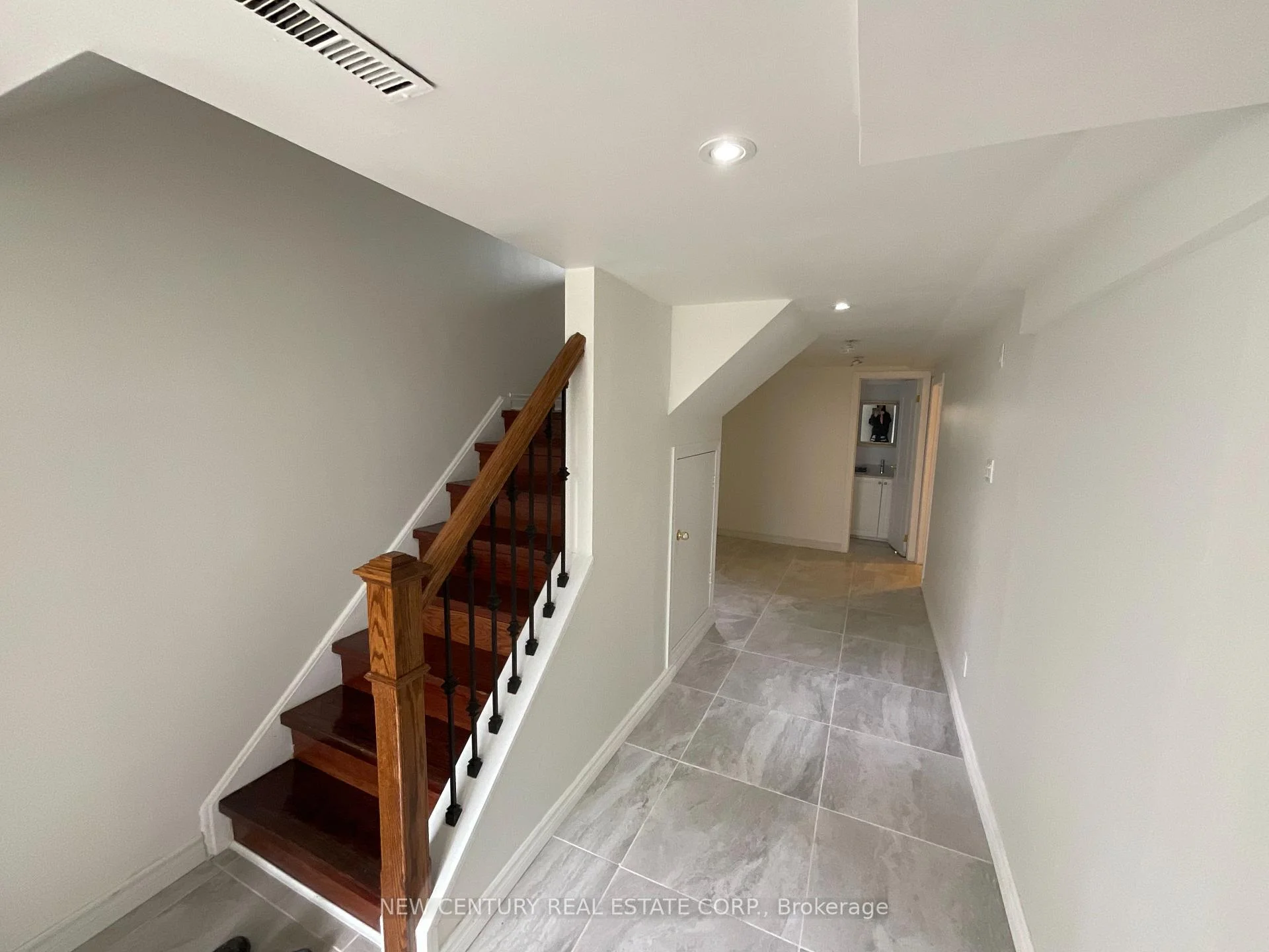 Photo 2 of 27 Trailridge Crescent, Scarborough, Morningside — HOMEH