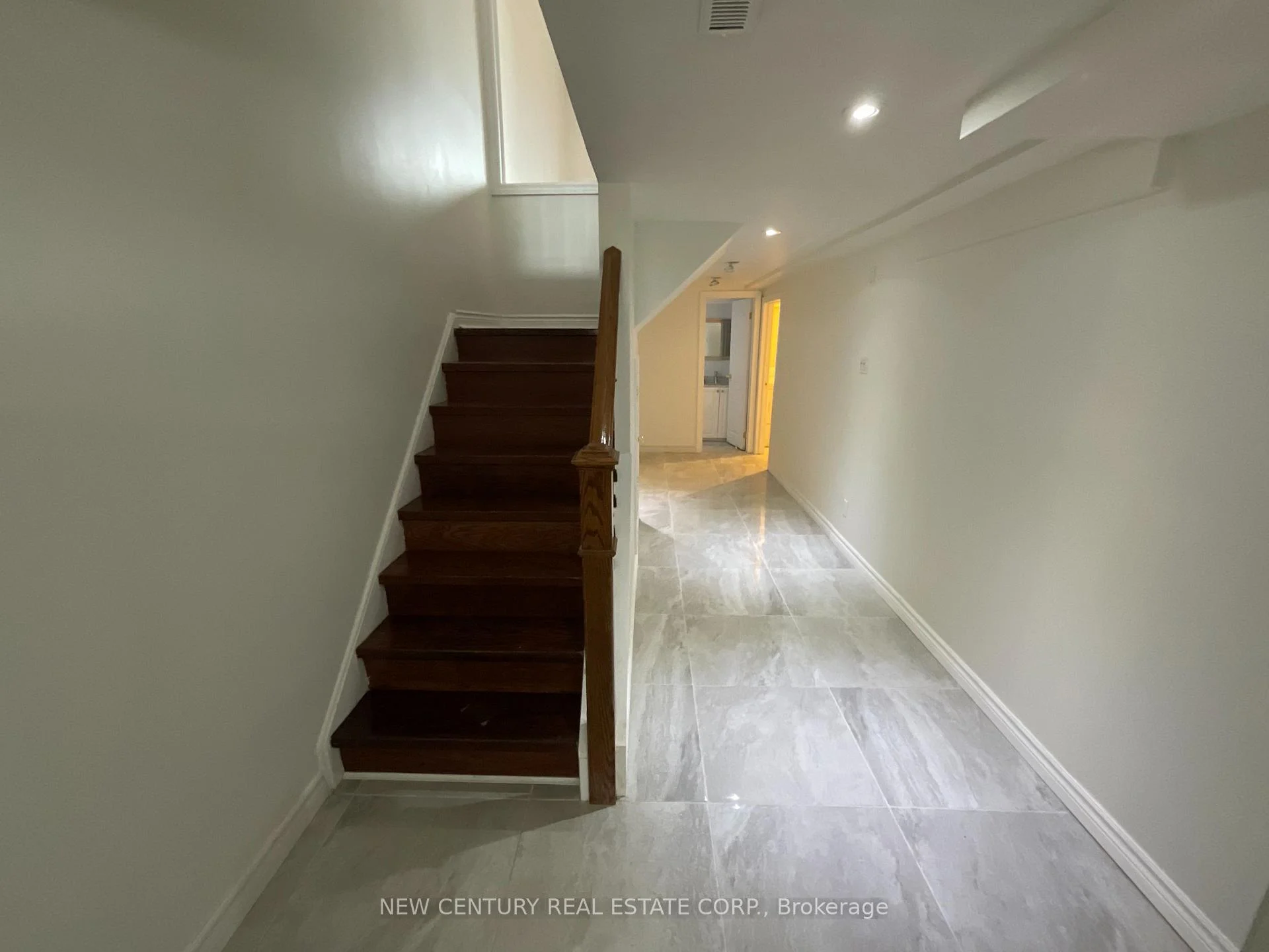 Photo 4 of 27 Trailridge Crescent, Scarborough, Morningside — HOMEH