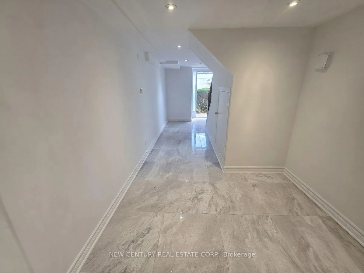 Photo 5 of 27 Trailridge Crescent, Scarborough, Morningside — HOMEH