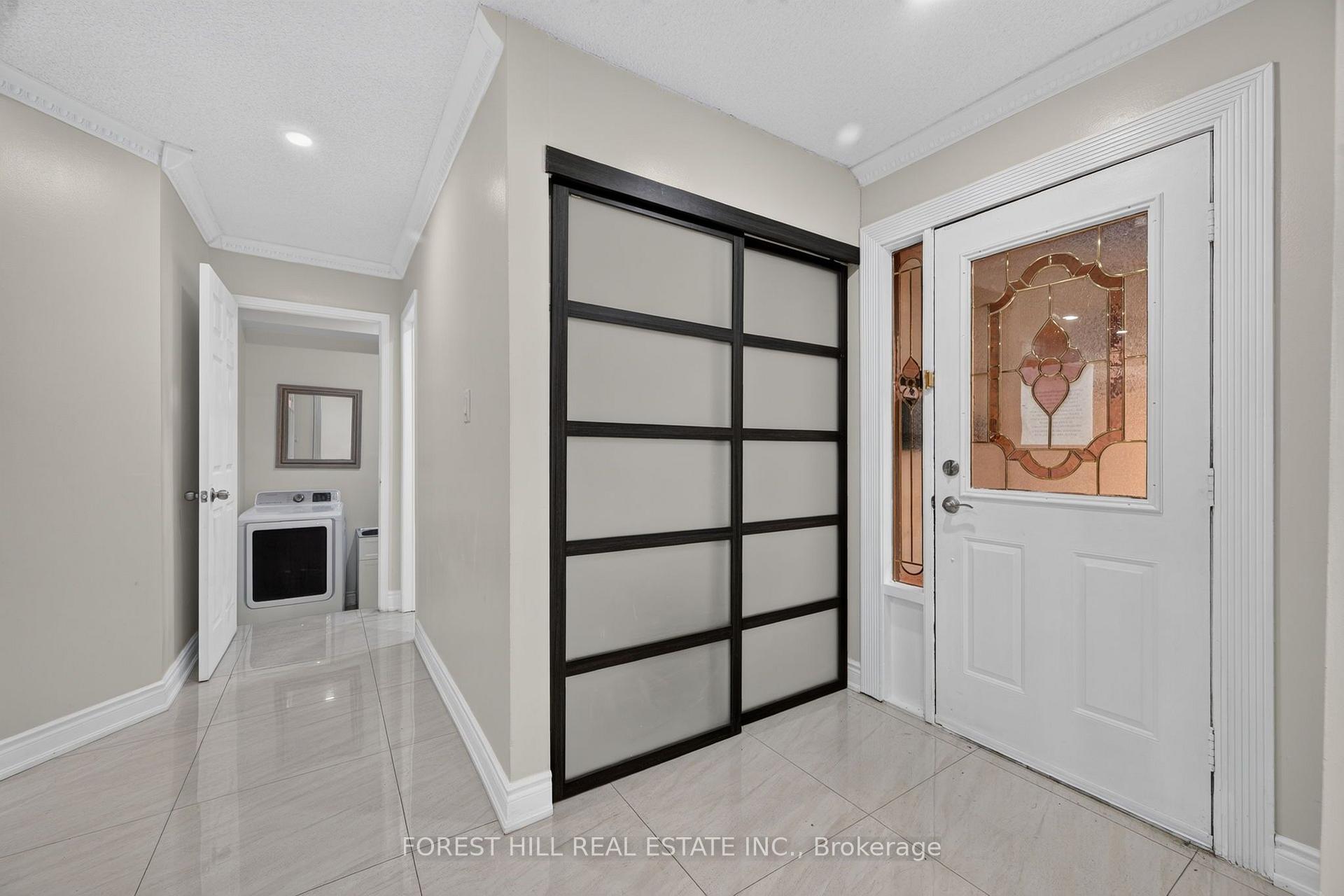 Photo 2 of 55 Castlehill Road, Brampton, Northwood Park — HOMEH