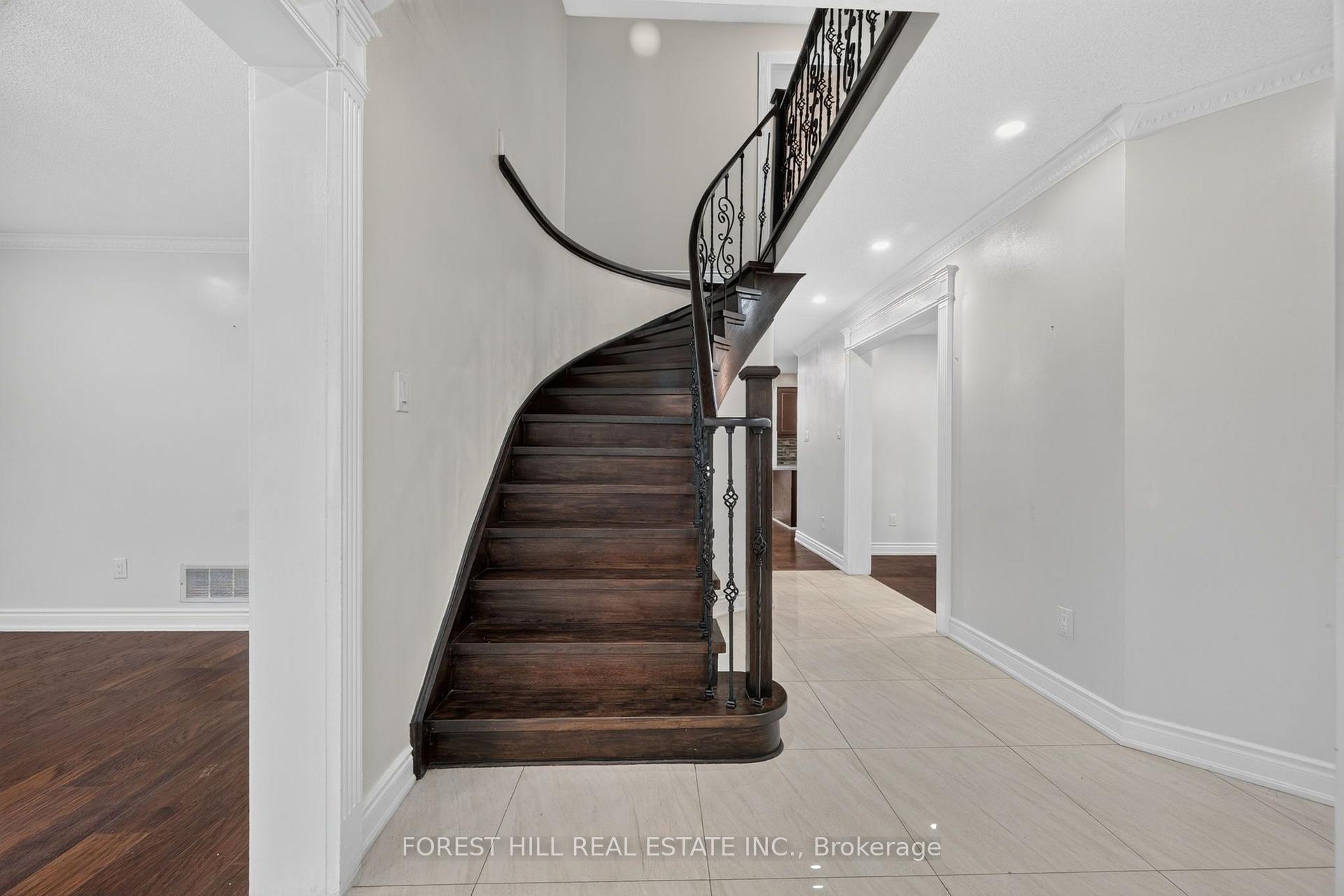 Photo 18 of 55 Castlehill Road, Brampton, Northwood Park — HOMEH