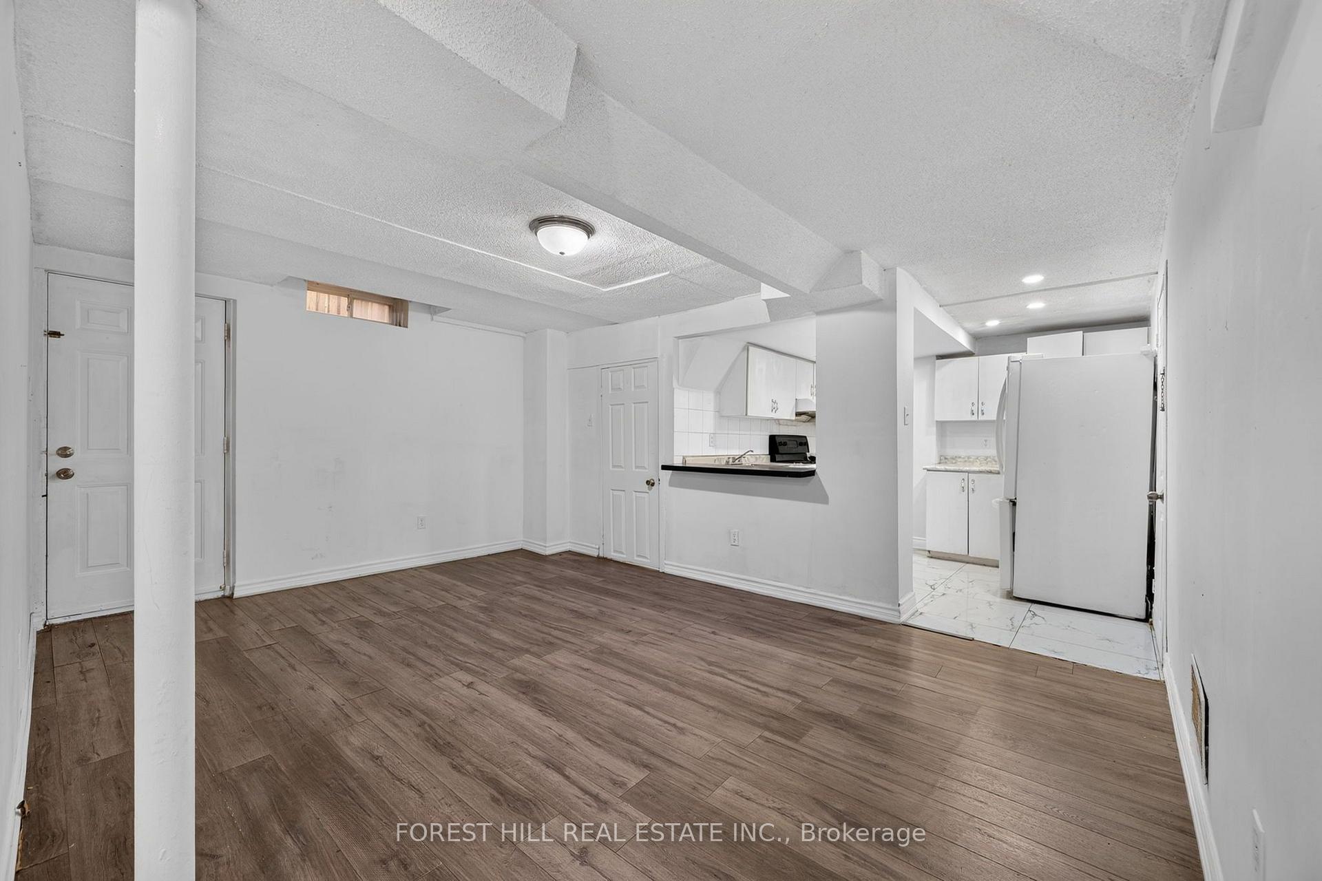 Photo 32 of 55 Castlehill Road, Brampton, Northwood Park — HOMEH