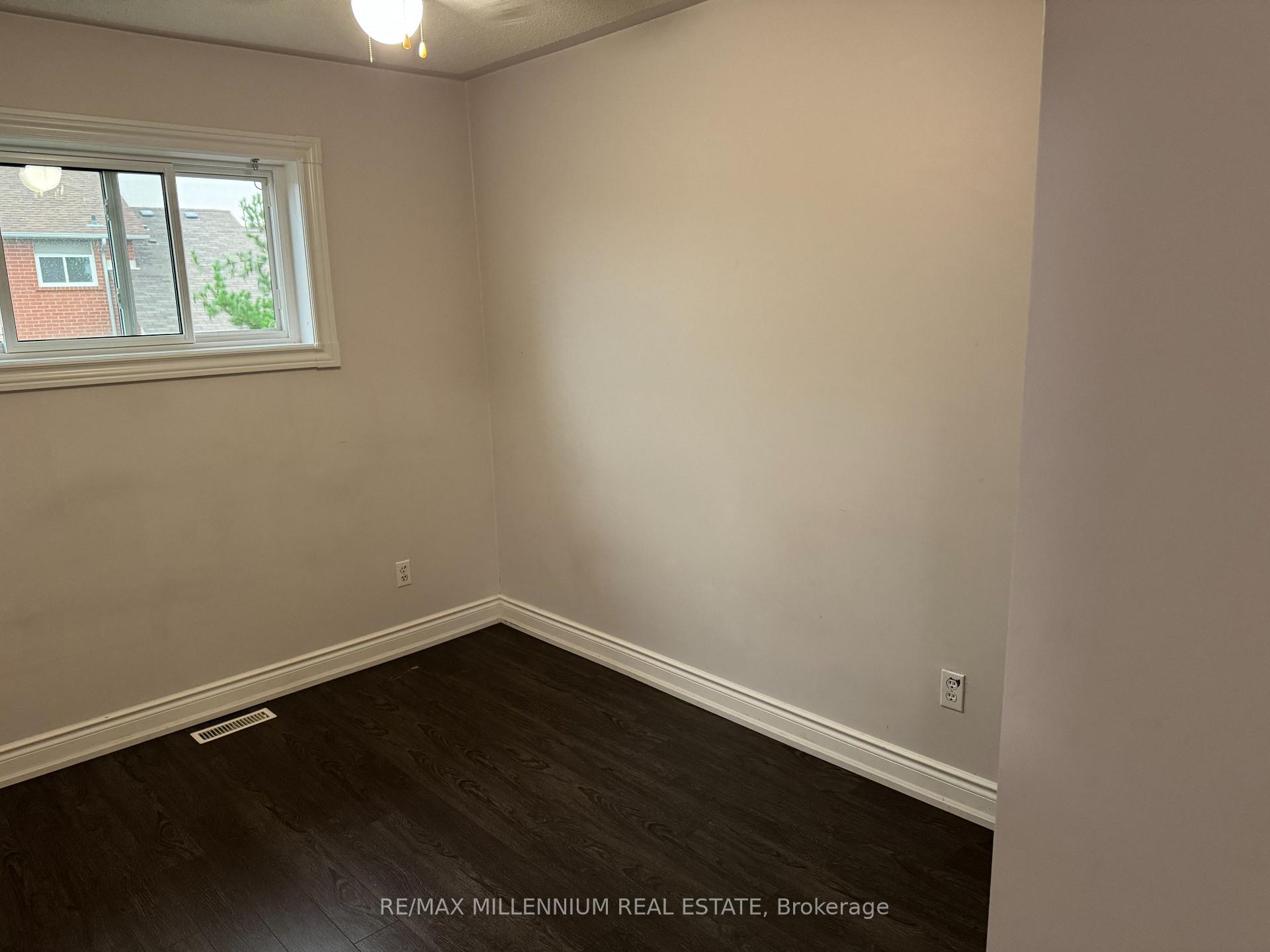 Photo 13 of 229 Kelso Crescent, Vaughan, Maple — HOMEH