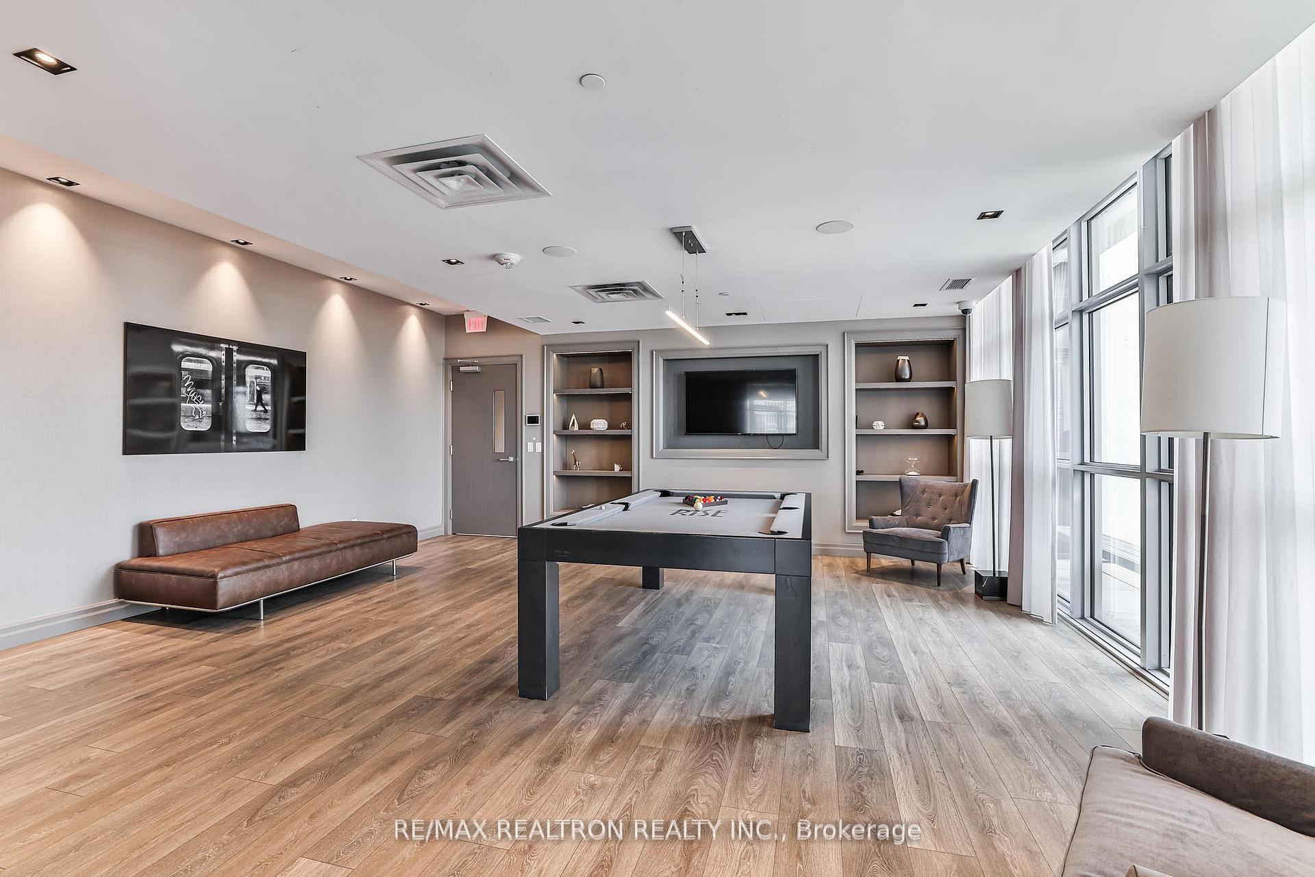 Photo 18 of Unit 618, 501 St Clair Avenue W, Toronto, Casa Loma — HOMEH