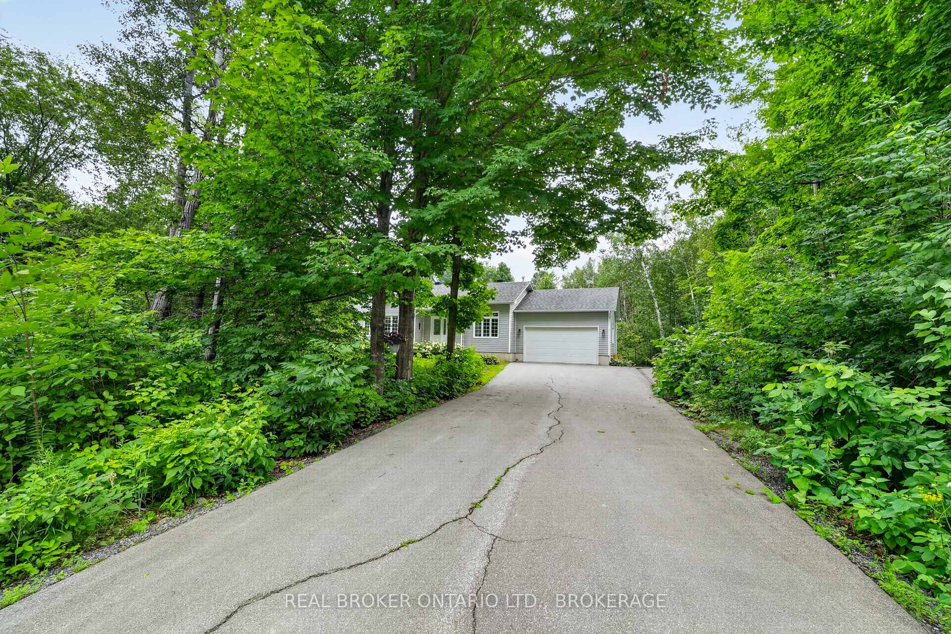 Photo 2 of 18972 Kenyon Conc Rd 3, North Glengarry, North Glengarry (Kenyon) Twp — HOMEH