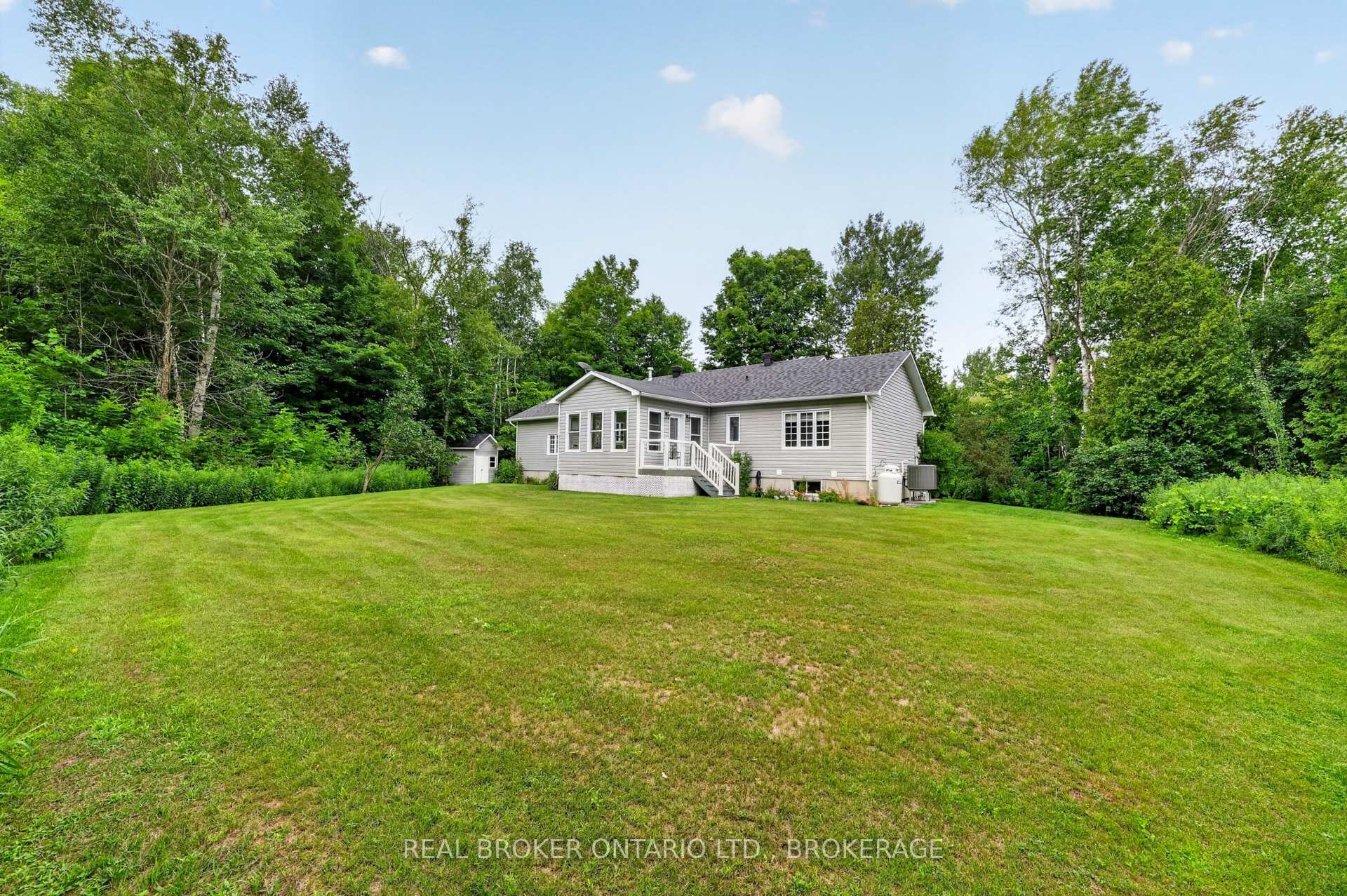 Photo 35 of 18972 Kenyon Conc Rd 3, North Glengarry, North Glengarry (Kenyon) Twp — HOMEH
