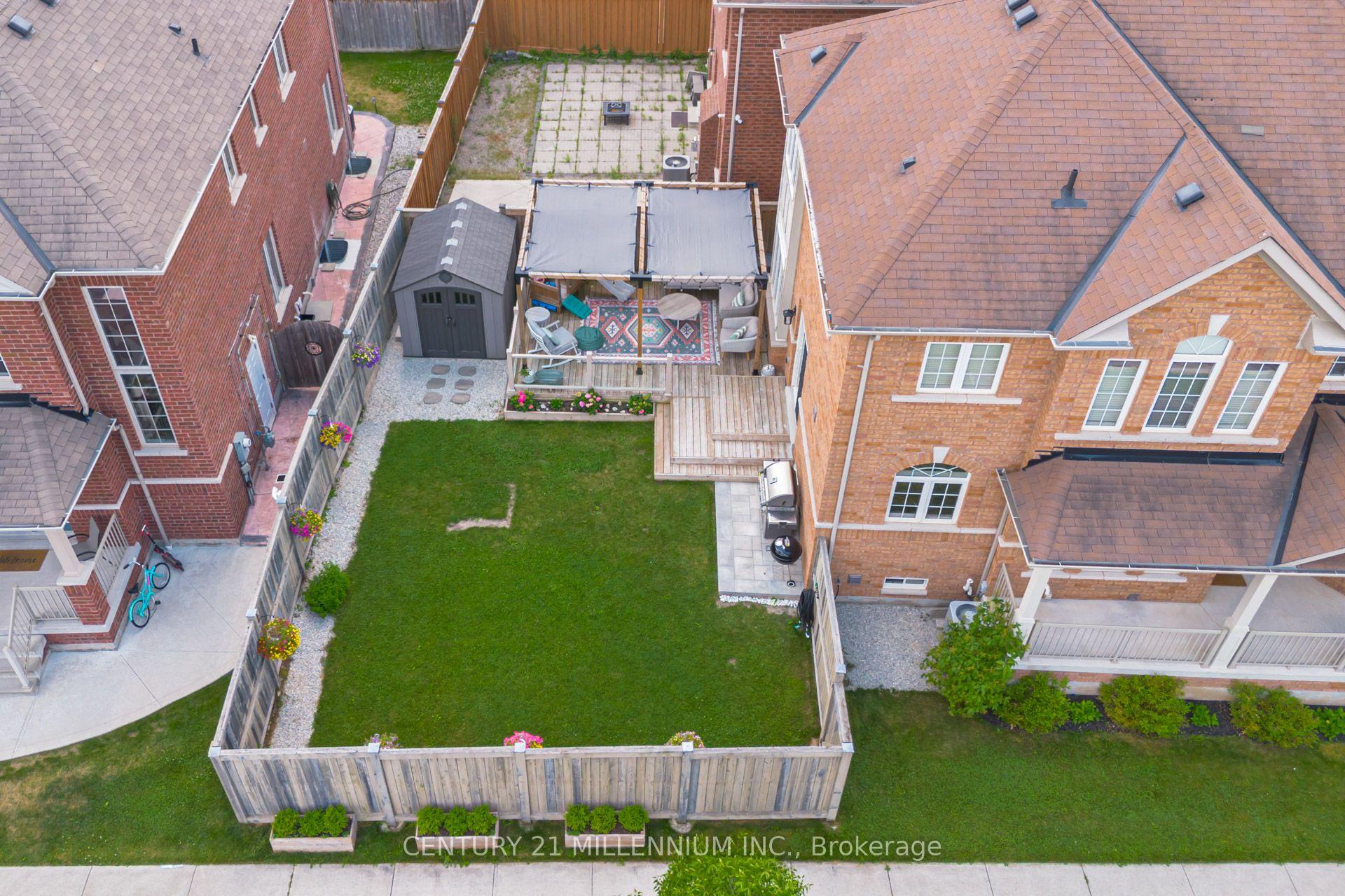 Photo 3 of 36 Platform Crescent, Brampton, Northwest Brampton — HOMEH