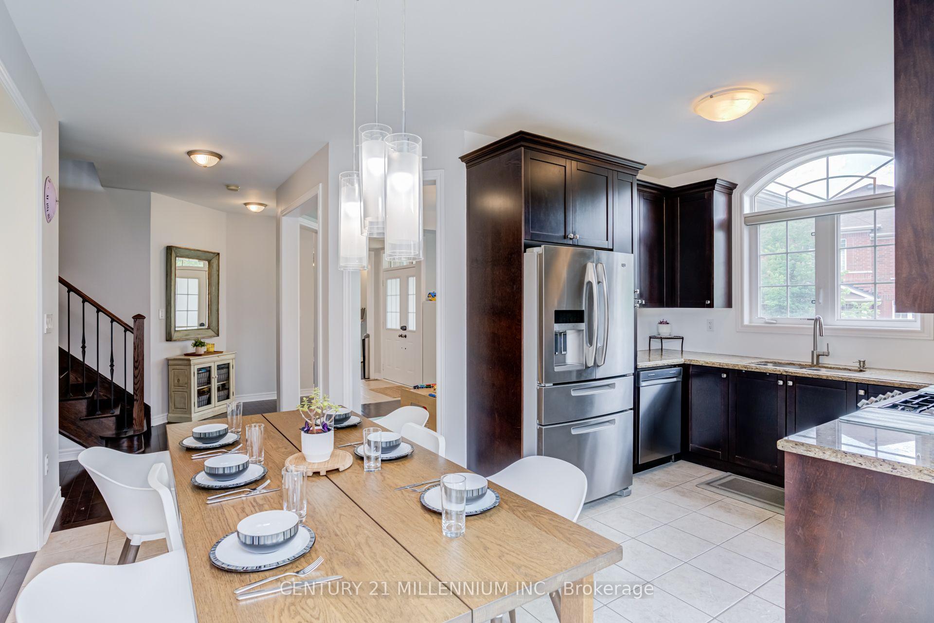 Photo 17 of 36 Platform Crescent, Brampton, Northwest Brampton — HOMEH