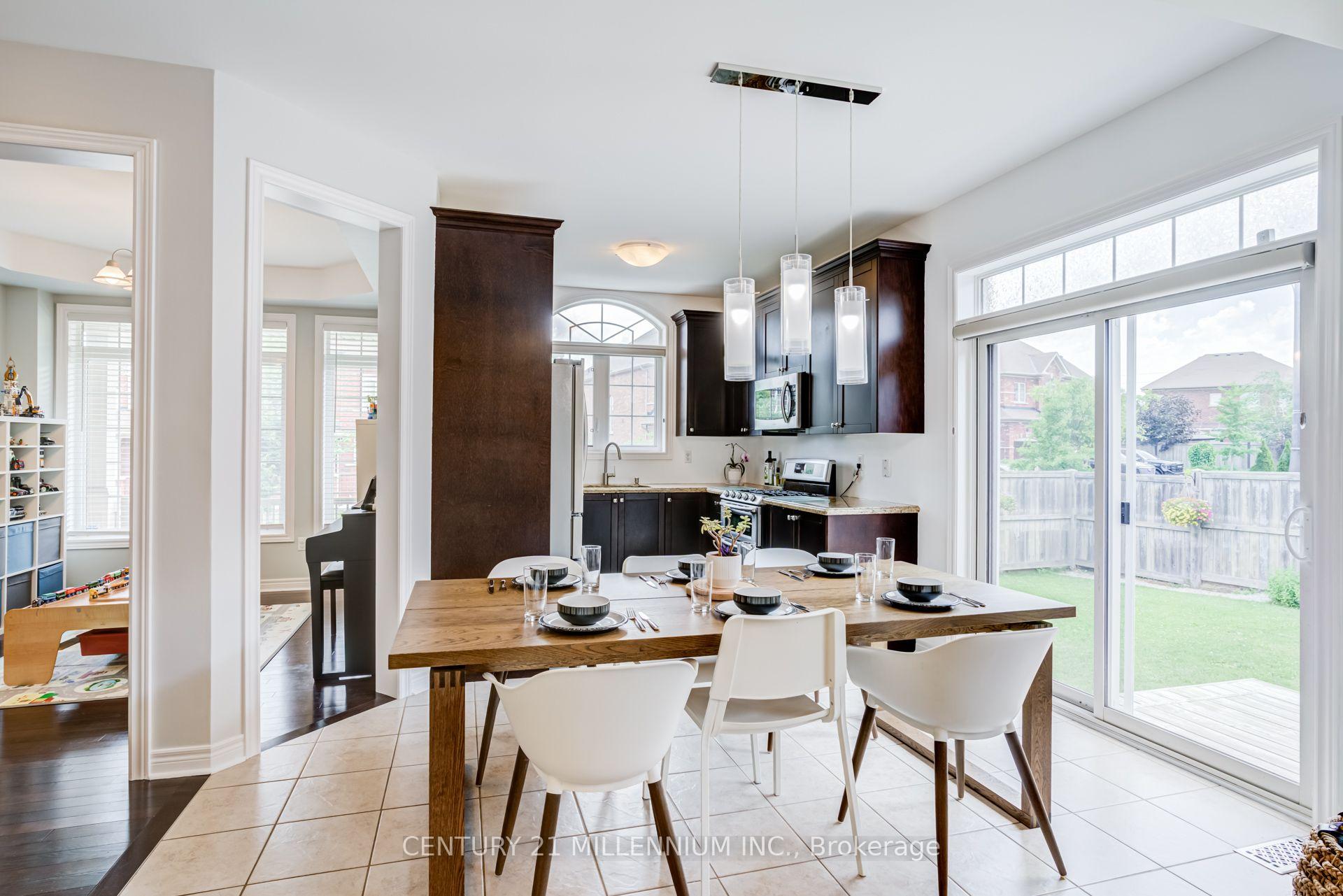Photo 19 of 36 Platform Crescent, Brampton, Northwest Brampton — HOMEH