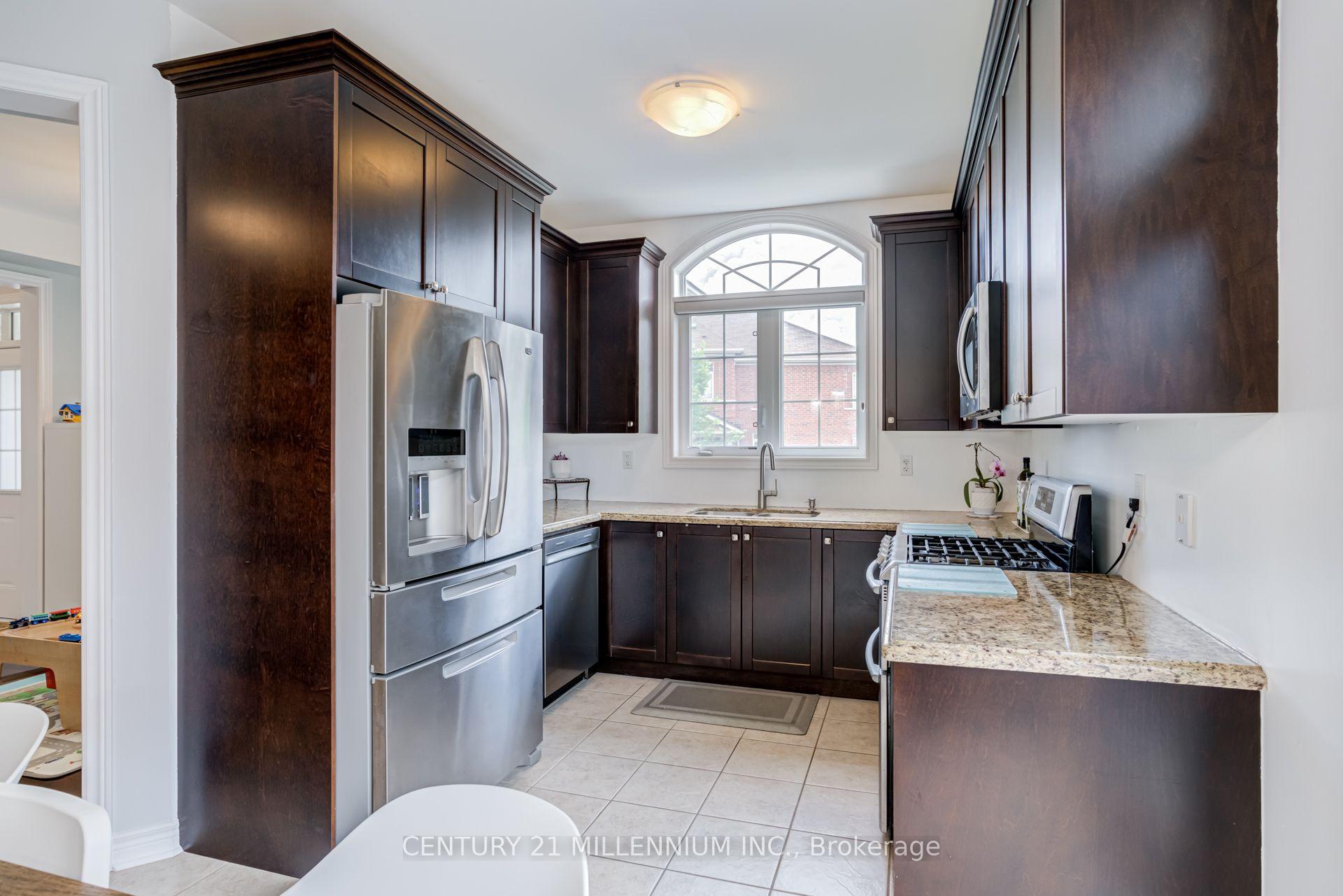 Photo 23 of 36 Platform Crescent, Brampton, Northwest Brampton — HOMEH